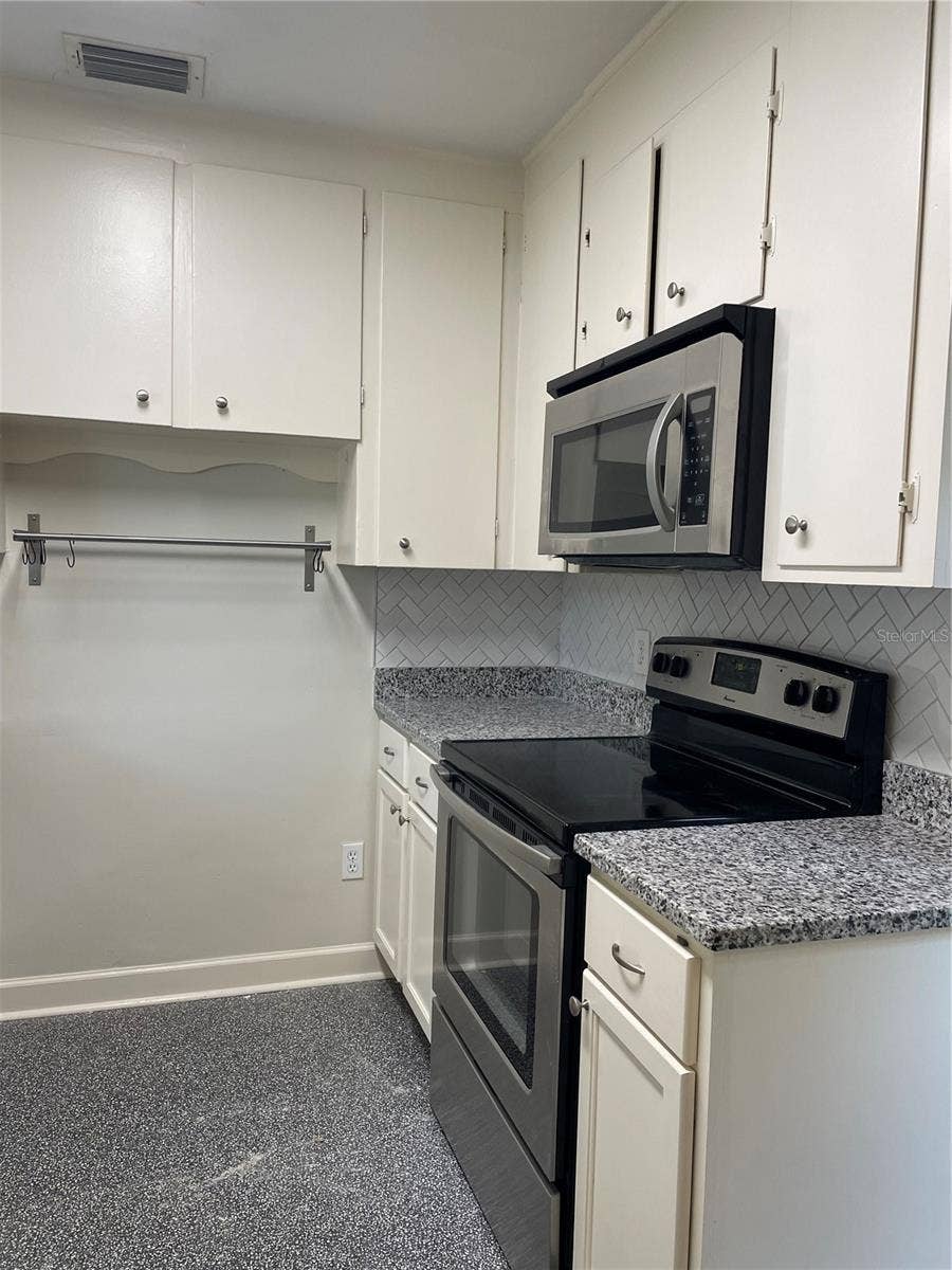 303 S AUDUBON AVENUE, Tampa, FL 33609 303 S AUDUBON AVENUE, Tampa, FL 33609