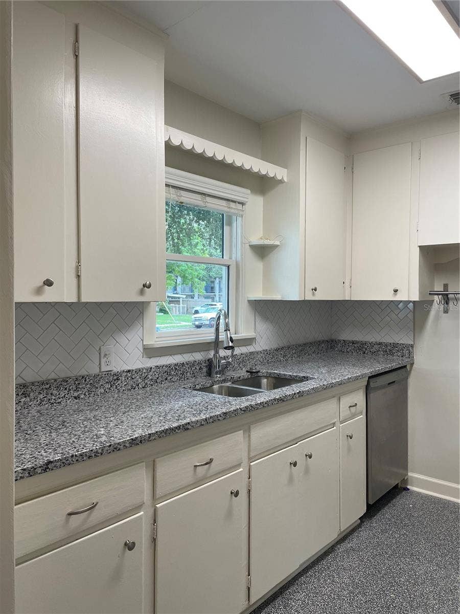 303 S AUDUBON AVENUE, Tampa, FL 33609 303 S AUDUBON AVENUE, Tampa, FL 33609