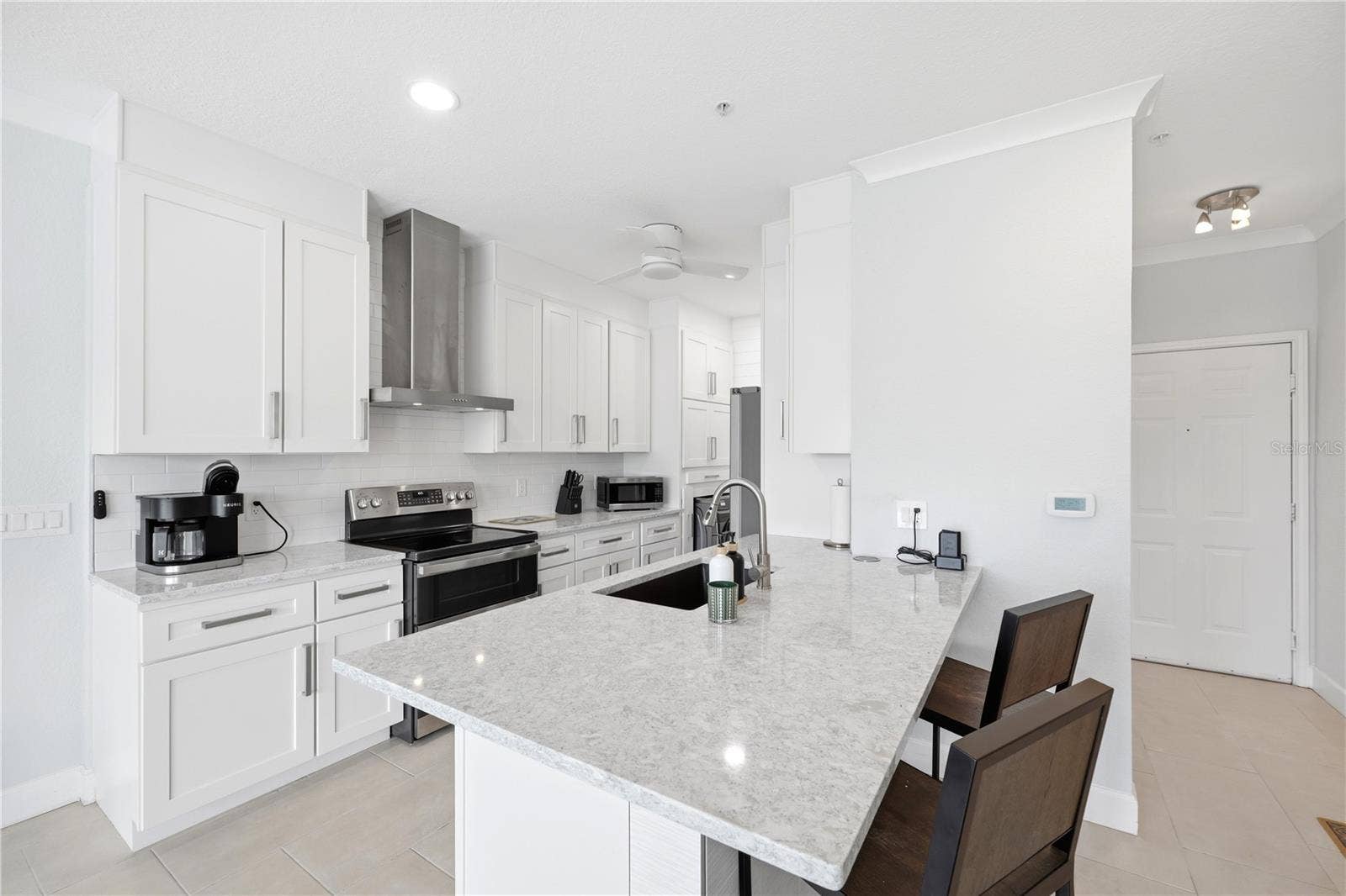 210 3RD STREET W, #8305, Bradenton, FL 34205