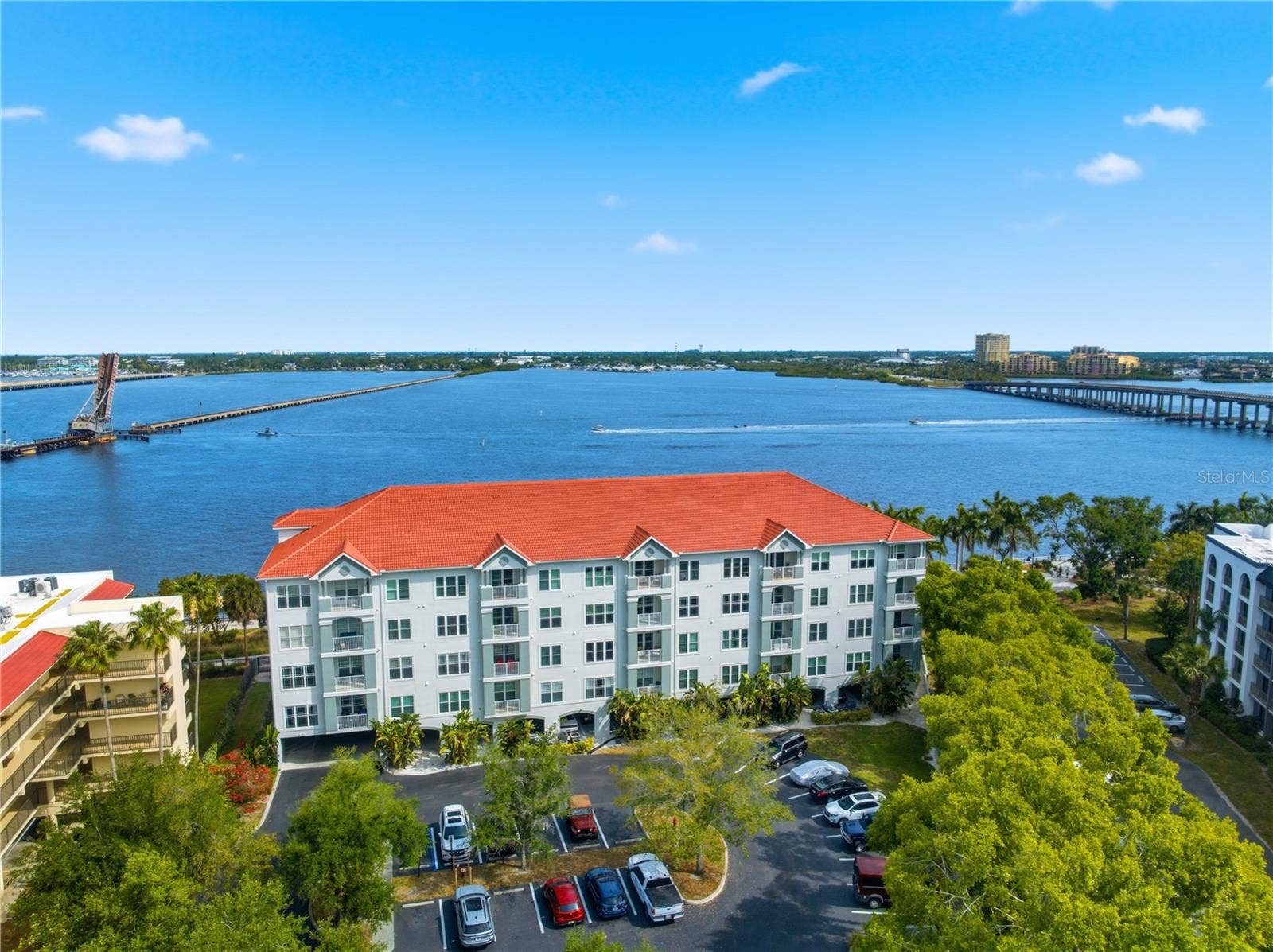 210 3RD STREET W, #8305, Bradenton, FL 34205