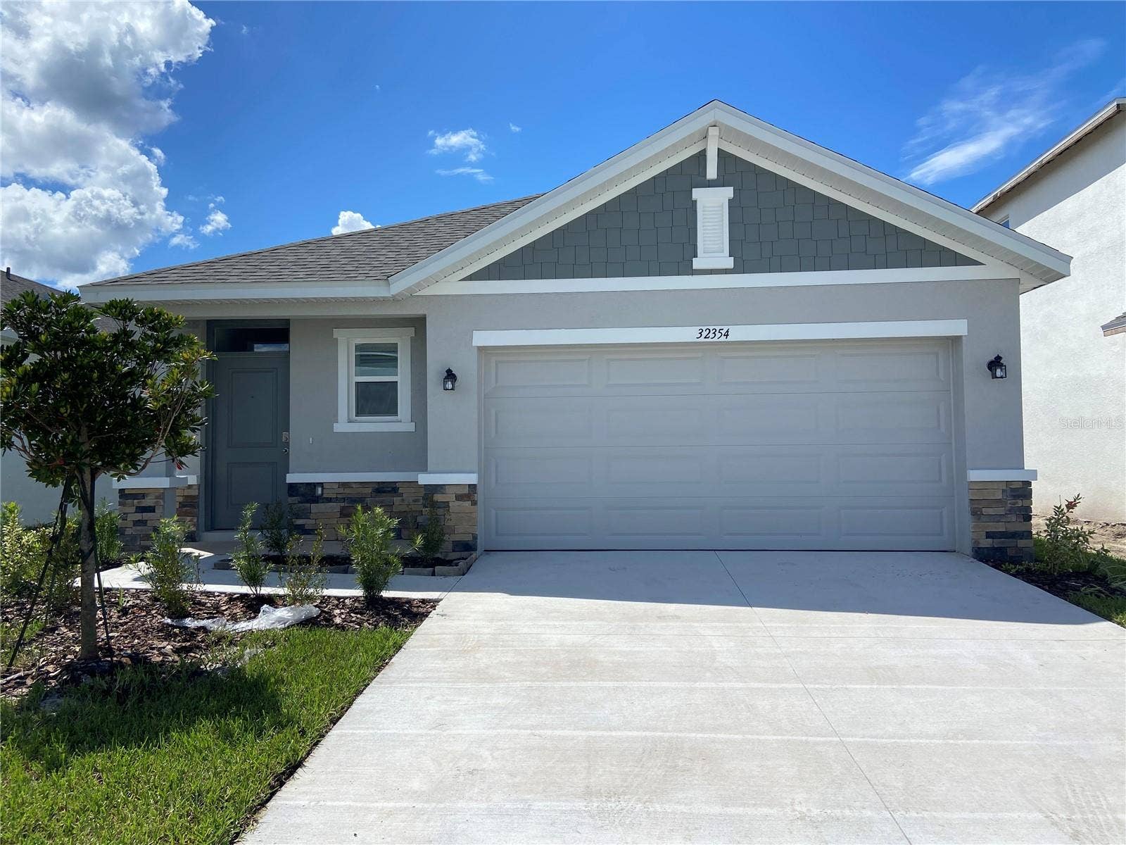 32354 WEATHERED OAK DRIVE, Wesley Chapel, FL 33543 32354 WEATHERED OAK DRIVE, Wesley Chapel, FL 33543