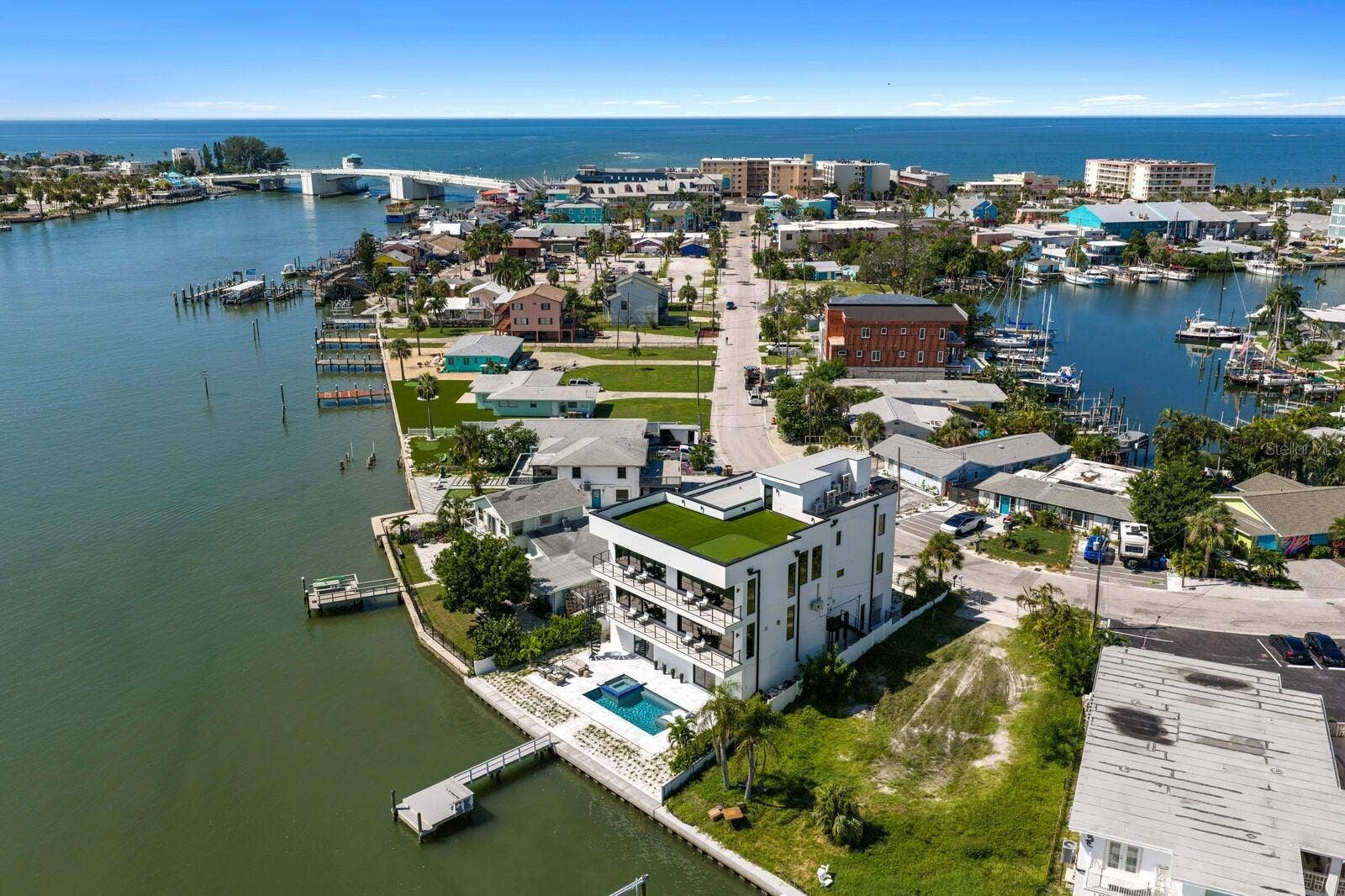 445 129TH AVENUE E, Madeira Beach, FL 33708 445 129TH AVENUE E, Madeira Beach, FL 33708
