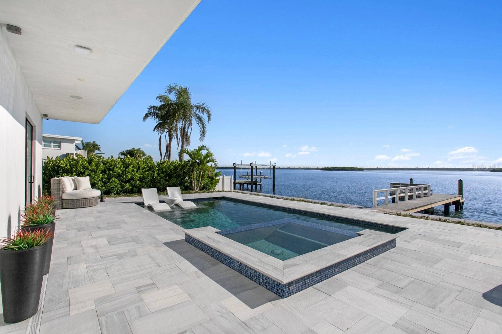 445 129TH AVENUE E, Madeira Beach, FL 33708 445 129TH AVENUE E, Madeira Beach, FL 33708