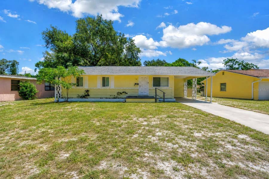 Property photo for 930 ALCAZAR WAY S, St Petersburg, FL