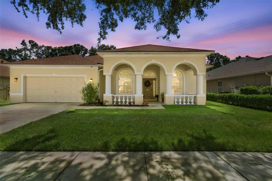 Property photo for 1815 WINN ARTHUR, Valrico, FL
