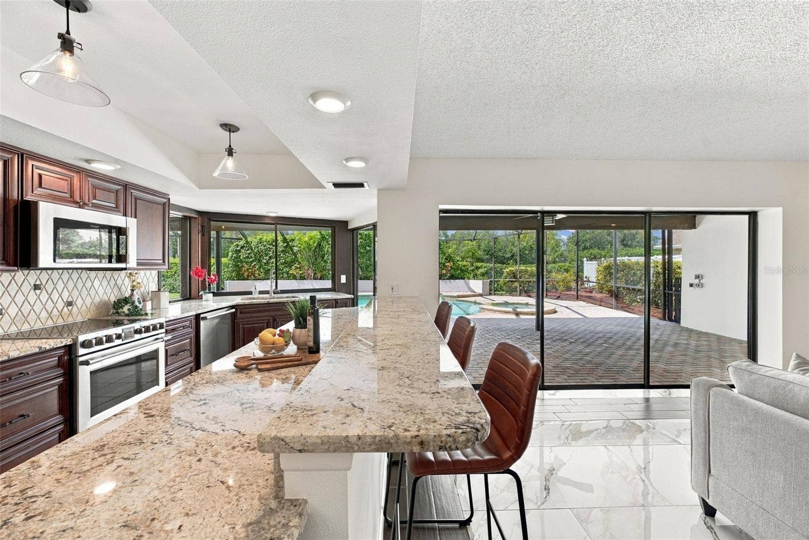 2924 TORREY PINES COURT, Clearwater, FL 33761 Kitchen