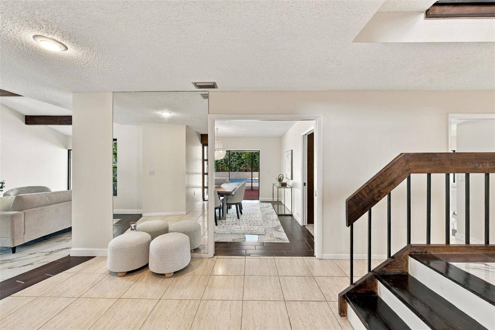 2924 TORREY PINES COURT, Clearwater, FL 33761 Come On In!