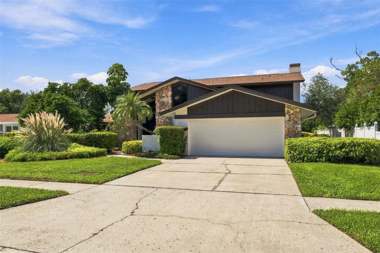 2924 TORREY PINES COURT, Clearwater, FL 33761 2924 TORREY PINES COURT, Clearwater, FL 33761