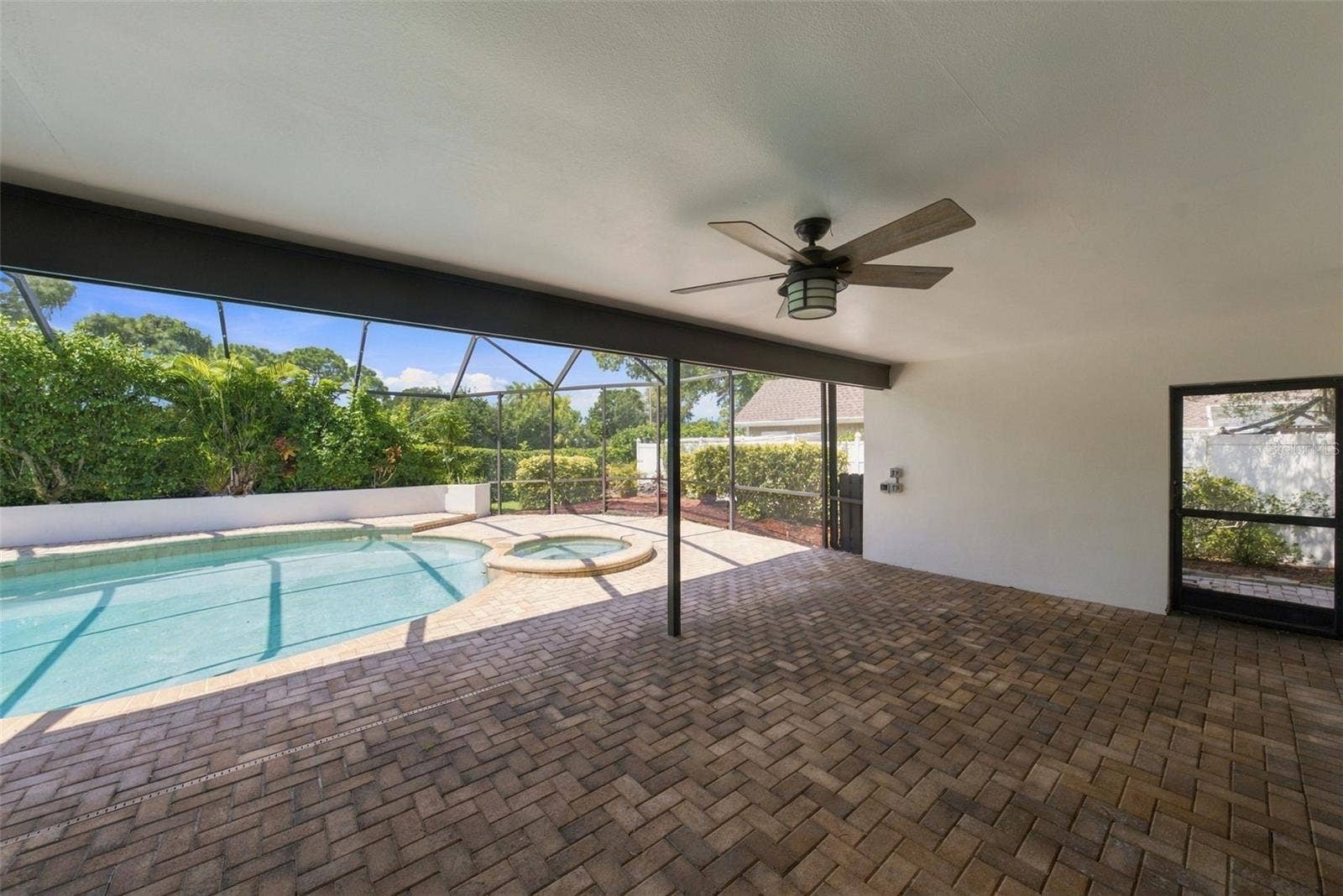 2924 TORREY PINES COURT, Clearwater, FL 33761 Outdoor Gathering Area