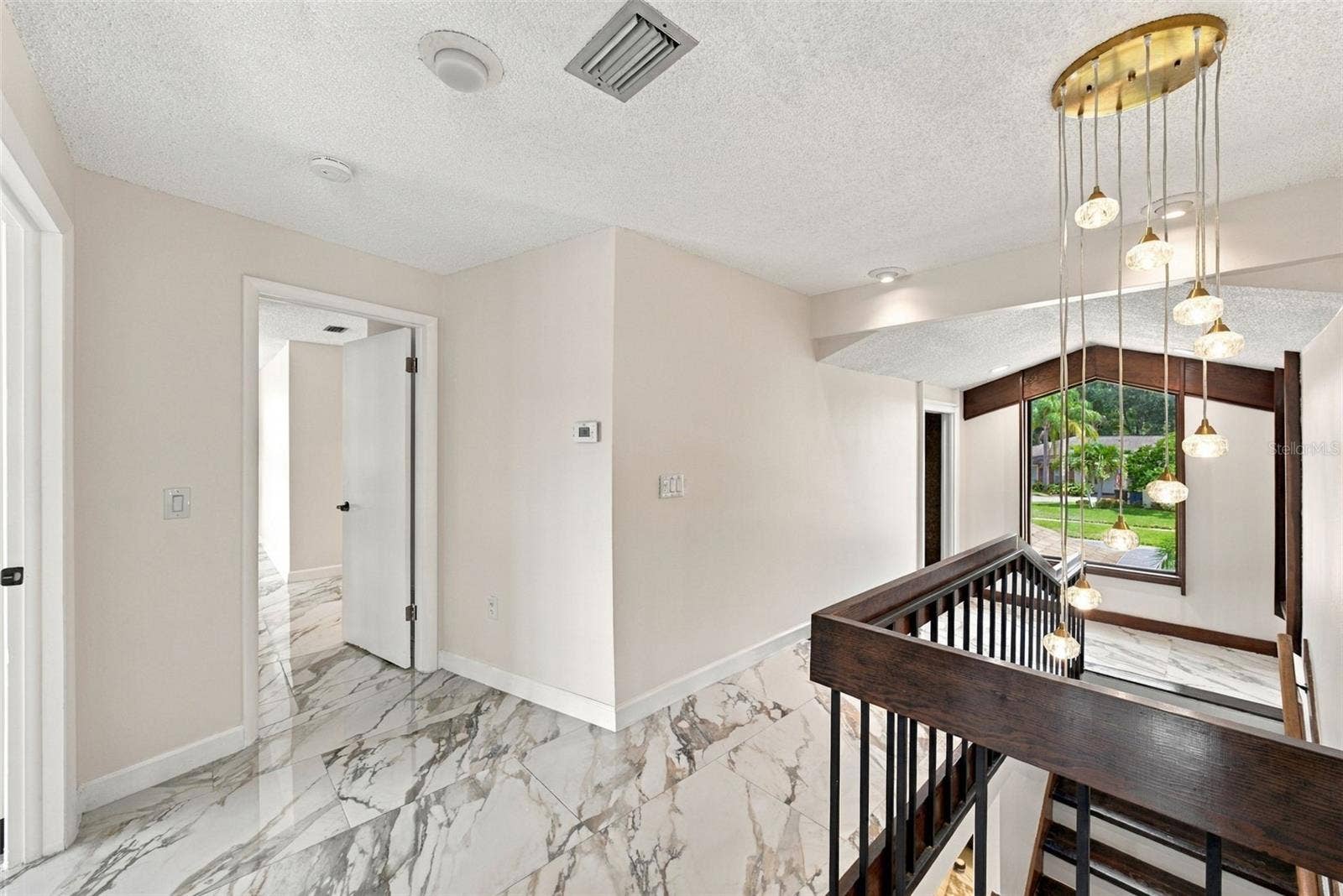 2924 TORREY PINES COURT, Clearwater, FL 33761 2nd Floor Landing