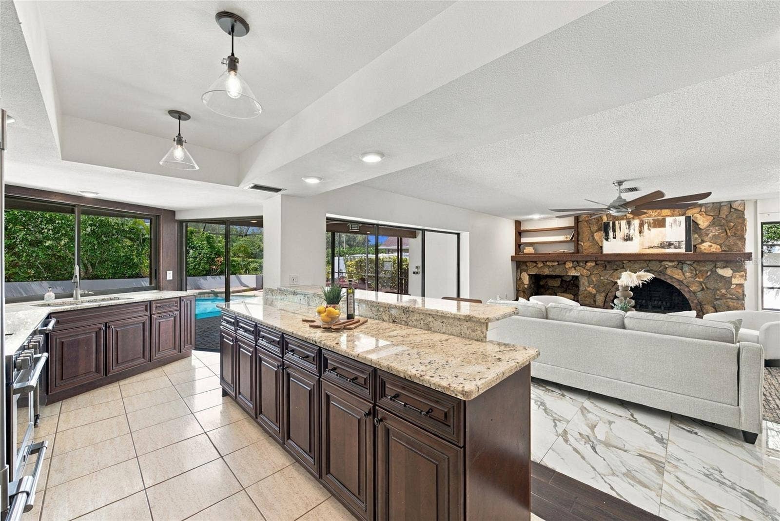 2924 TORREY PINES COURT, Clearwater, FL 33761 Kitchen