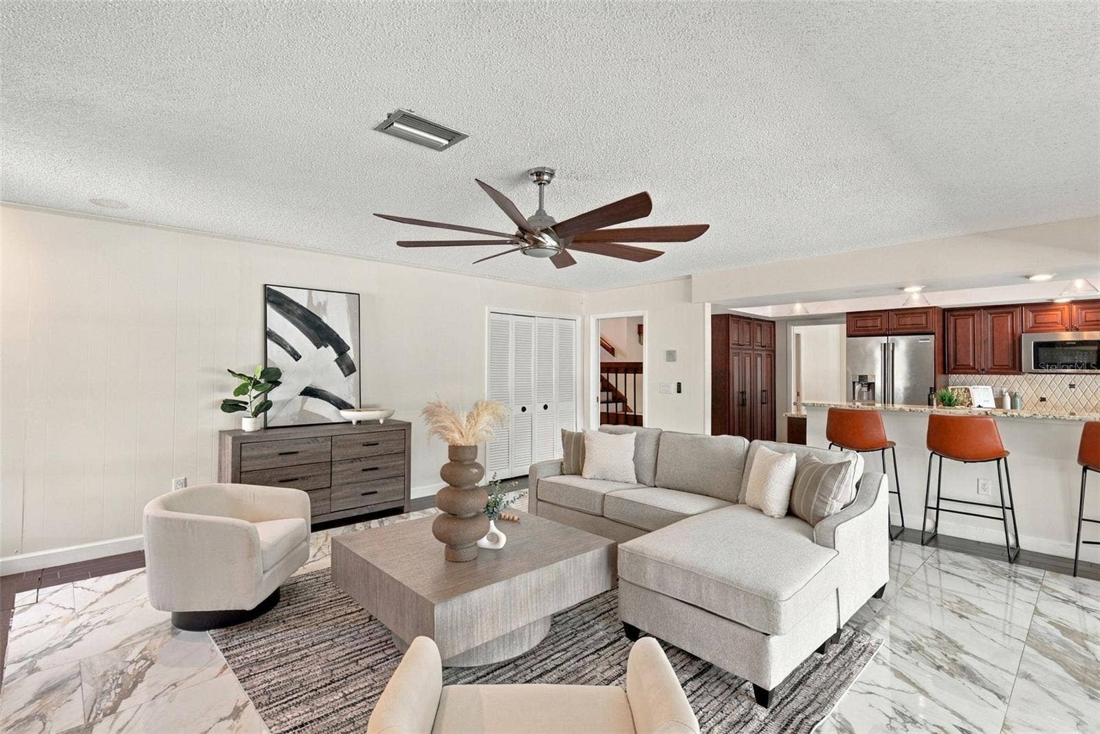 2924 TORREY PINES COURT, Clearwater, FL 33761 Living Room