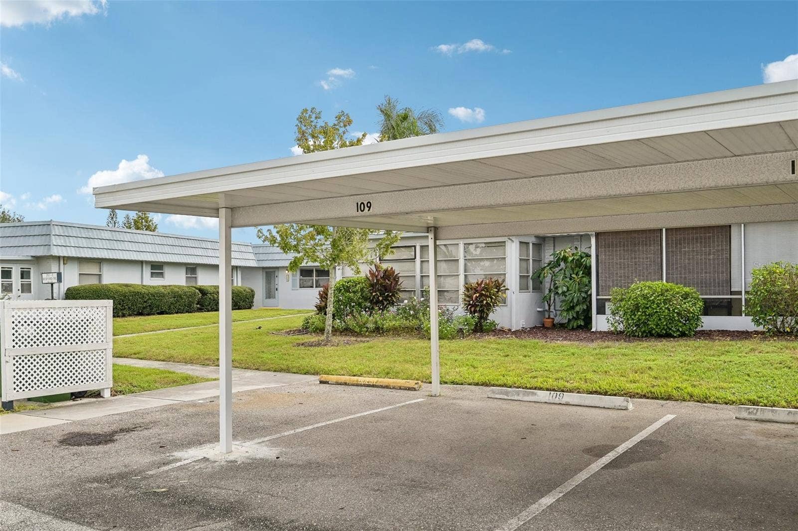 202 BEDFORD TRAIL, #109, Sun City Center, FL 33573 202 BEDFORD TRAIL, #109, Sun City Center, FL 33573