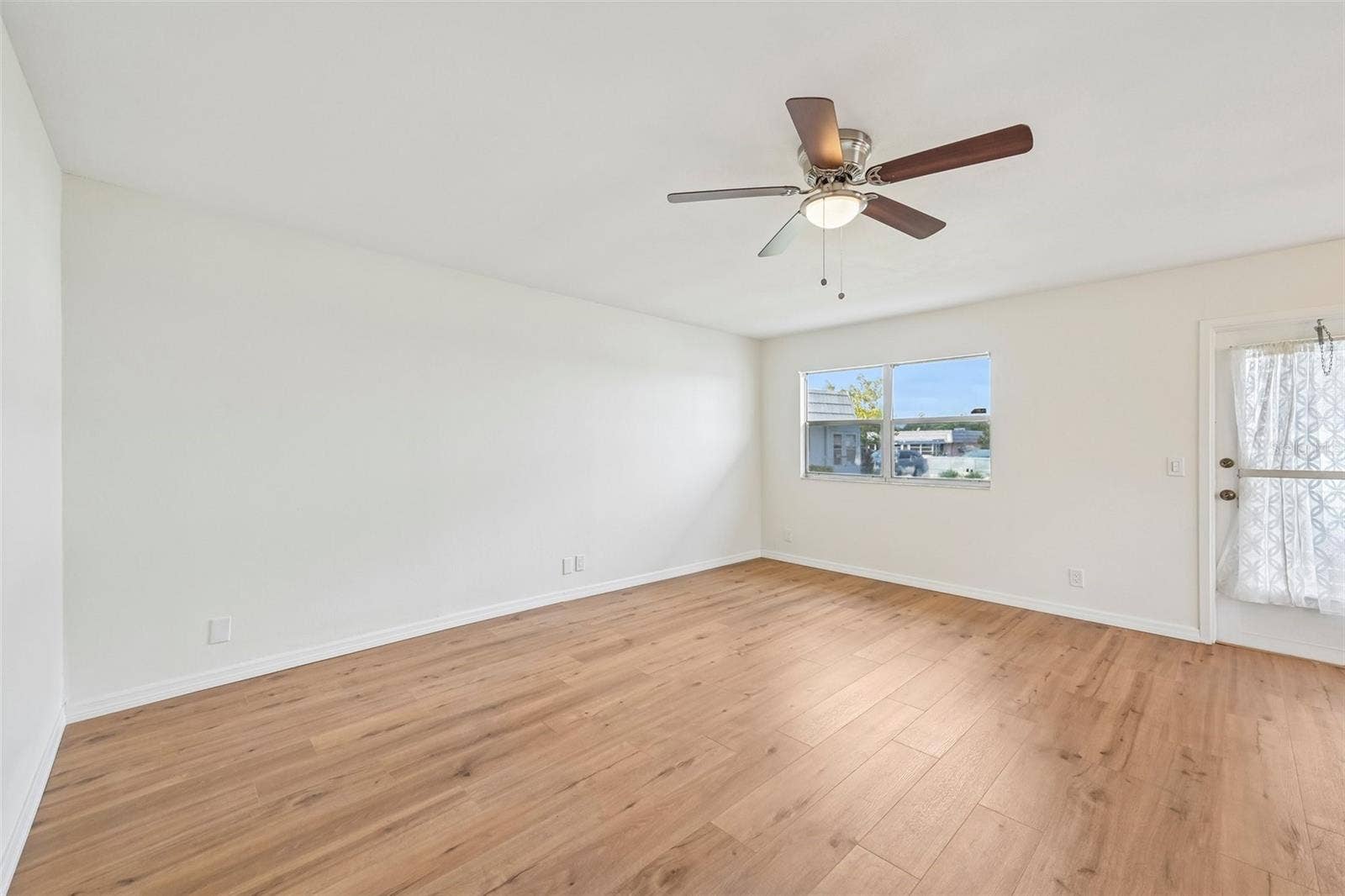 202 BEDFORD TRAIL, #109, Sun City Center, FL 33573 202 BEDFORD TRAIL, #109, Sun City Center, FL 33573