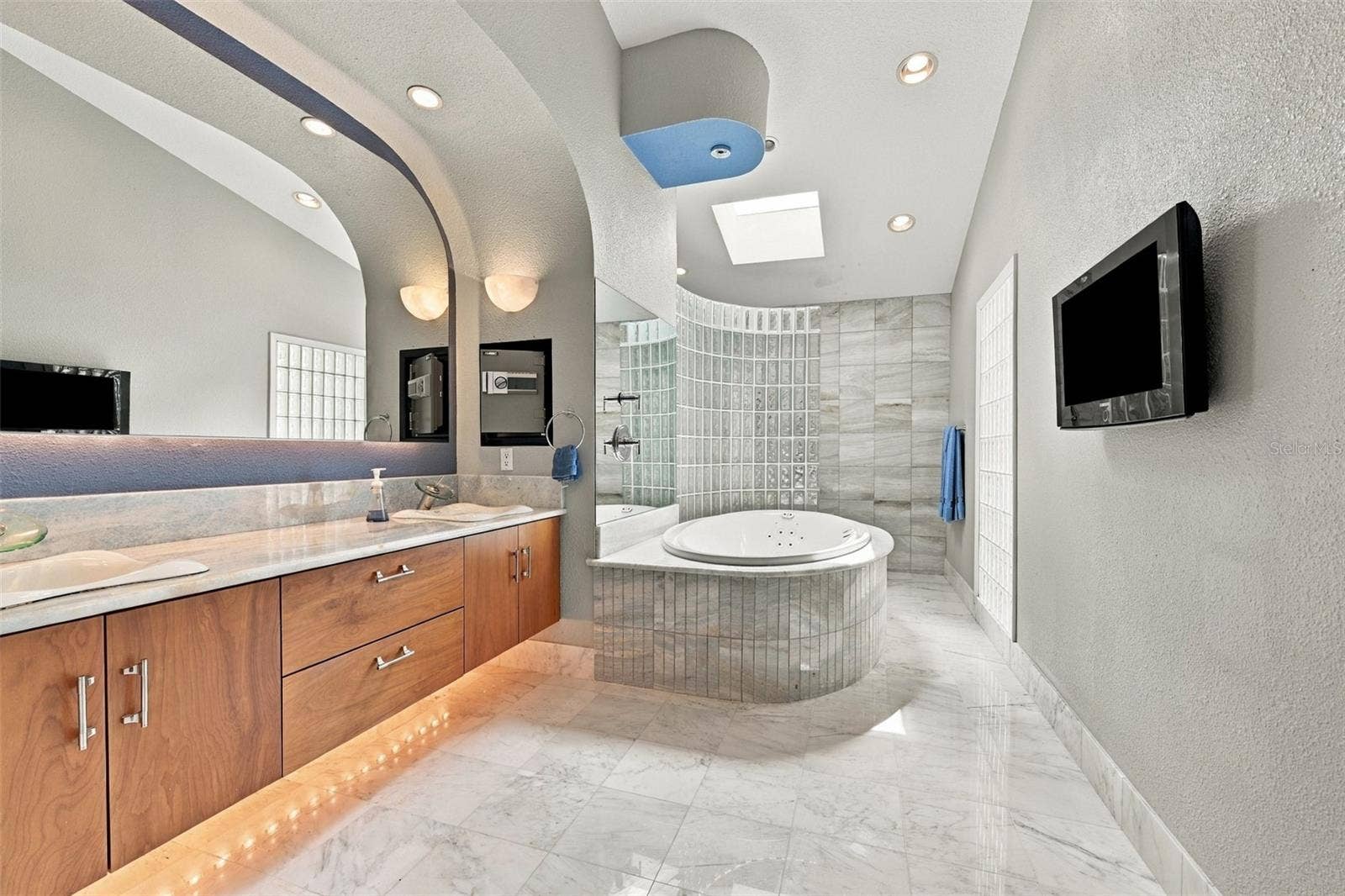 535 HAVEN POINT DRIVE, Treasure Island, FL 33706 535 HAVEN POINT DRIVE, Treasure Island, FL 33706