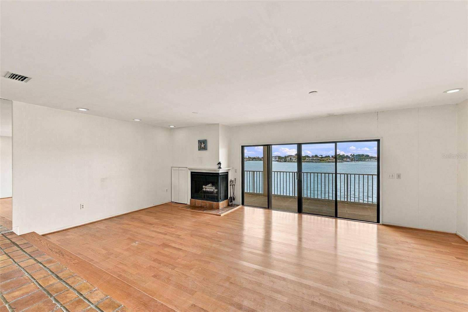 535 HAVEN POINT DRIVE, Treasure Island, FL 33706 535 HAVEN POINT DRIVE, Treasure Island, FL 33706