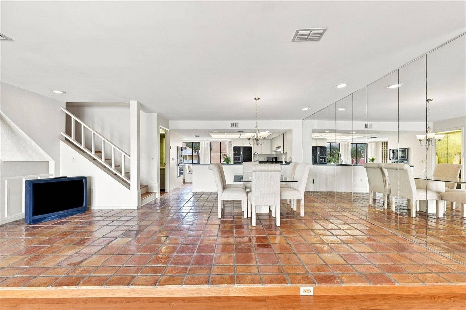 535 HAVEN POINT DRIVE, Treasure Island, FL 33706 535 HAVEN POINT DRIVE, Treasure Island, FL 33706