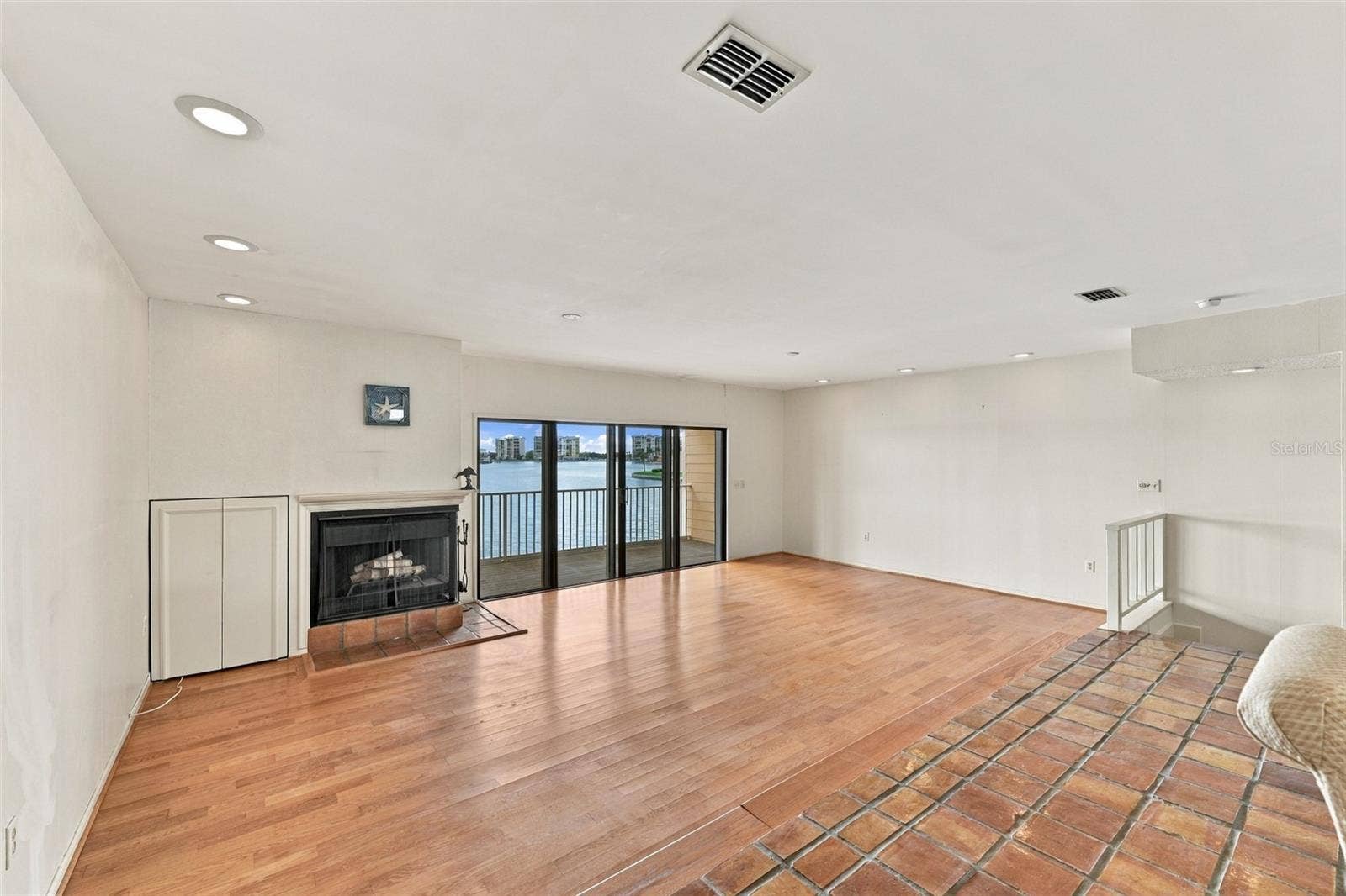 535 HAVEN POINT DRIVE, Treasure Island, FL 33706 535 HAVEN POINT DRIVE, Treasure Island, FL 33706