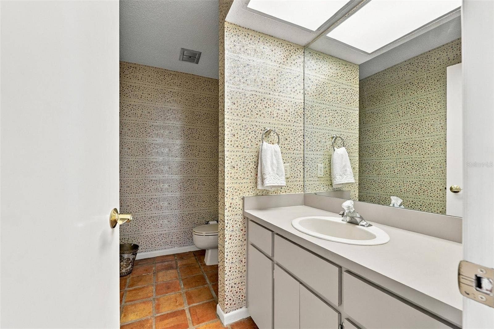 535 HAVEN POINT DRIVE, Treasure Island, FL 33706 535 HAVEN POINT DRIVE, Treasure Island, FL 33706