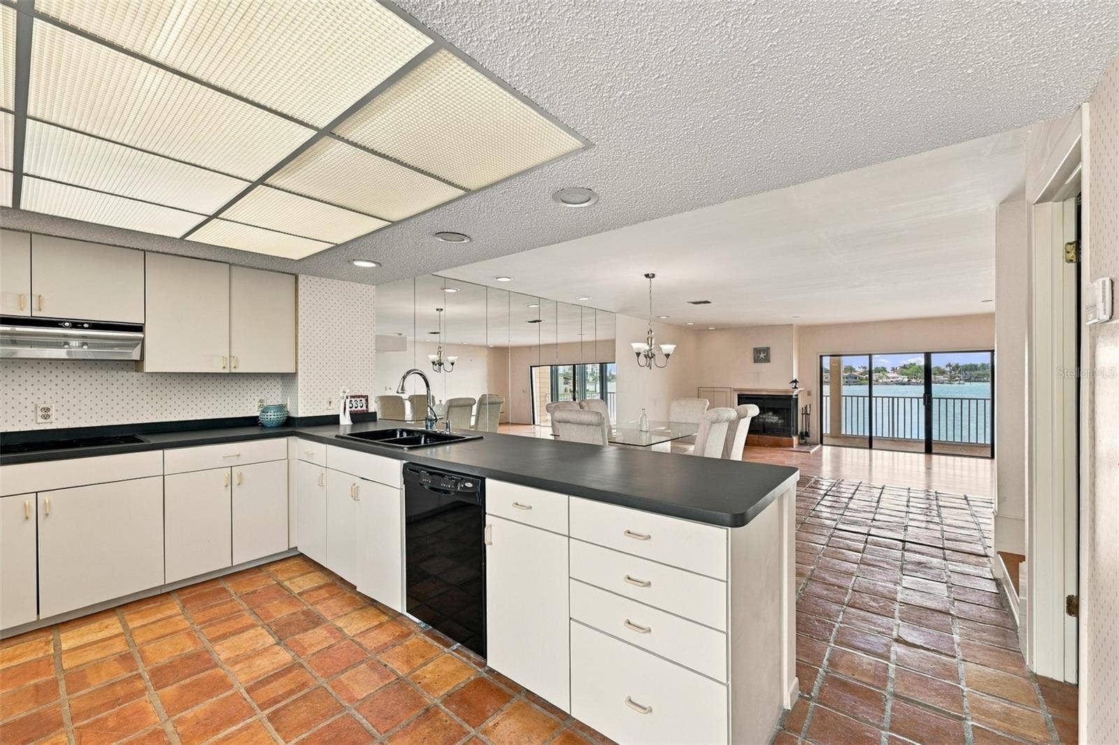 535 HAVEN POINT DRIVE, Treasure Island, FL 33706 535 HAVEN POINT DRIVE, Treasure Island, FL 33706