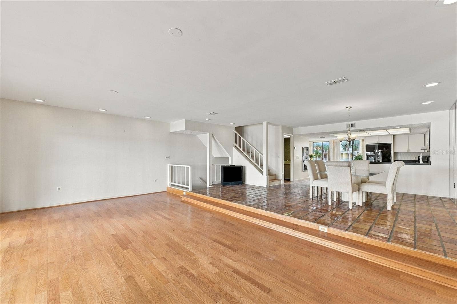 535 HAVEN POINT DRIVE, Treasure Island, FL 33706 535 HAVEN POINT DRIVE, Treasure Island, FL 33706