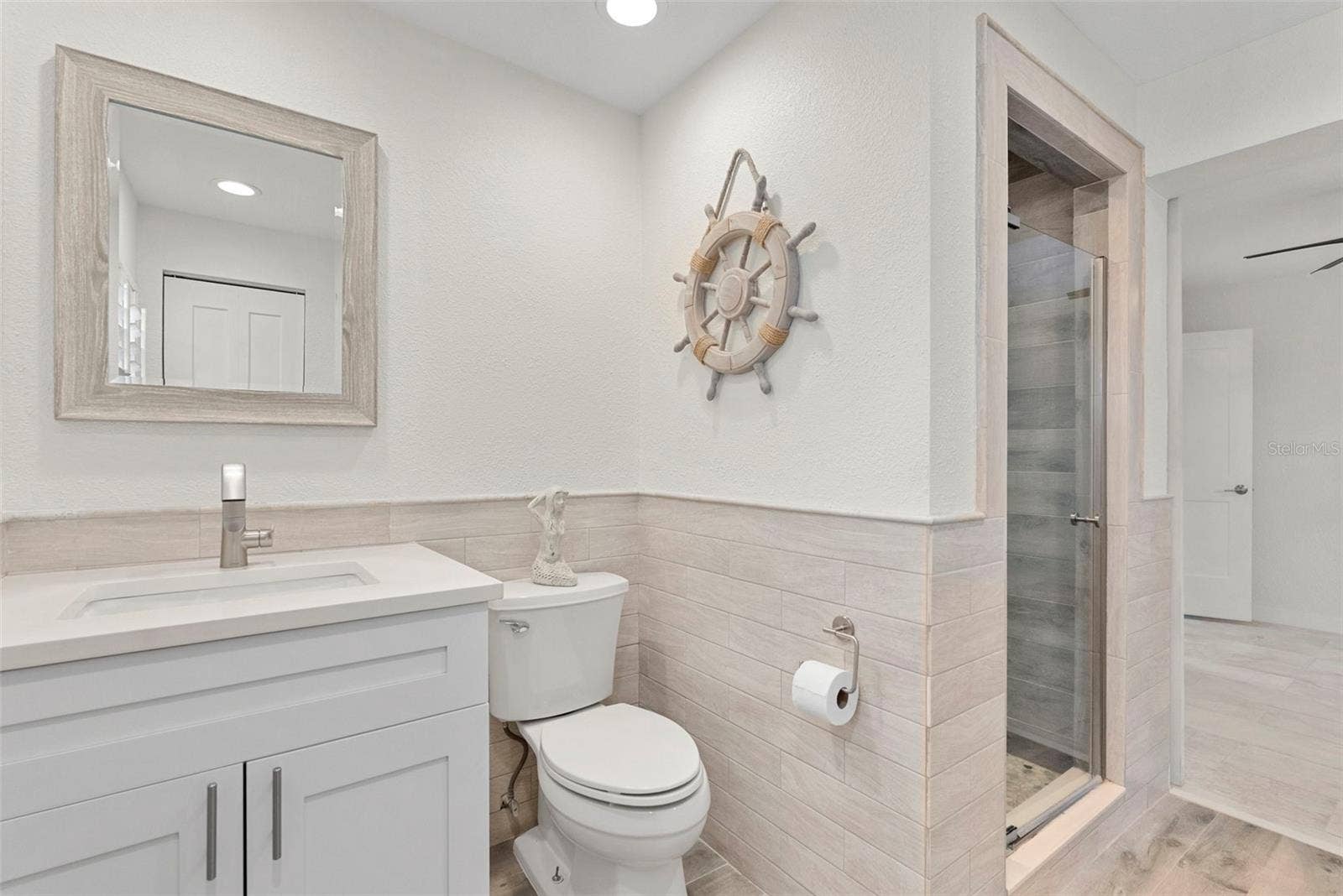 450 78TH AVENUE, St Pete Beach, FL 33706 Primary Bathroom