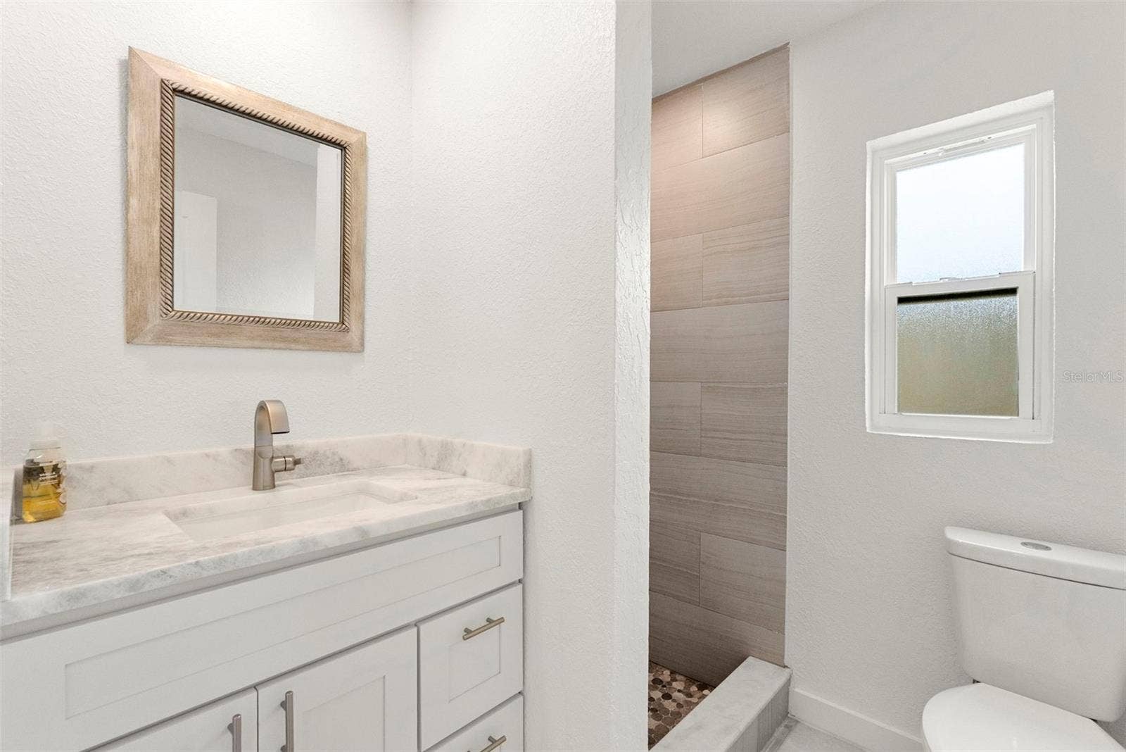 450 78TH AVENUE, St Pete Beach, FL 33706 Studio Bathroom
