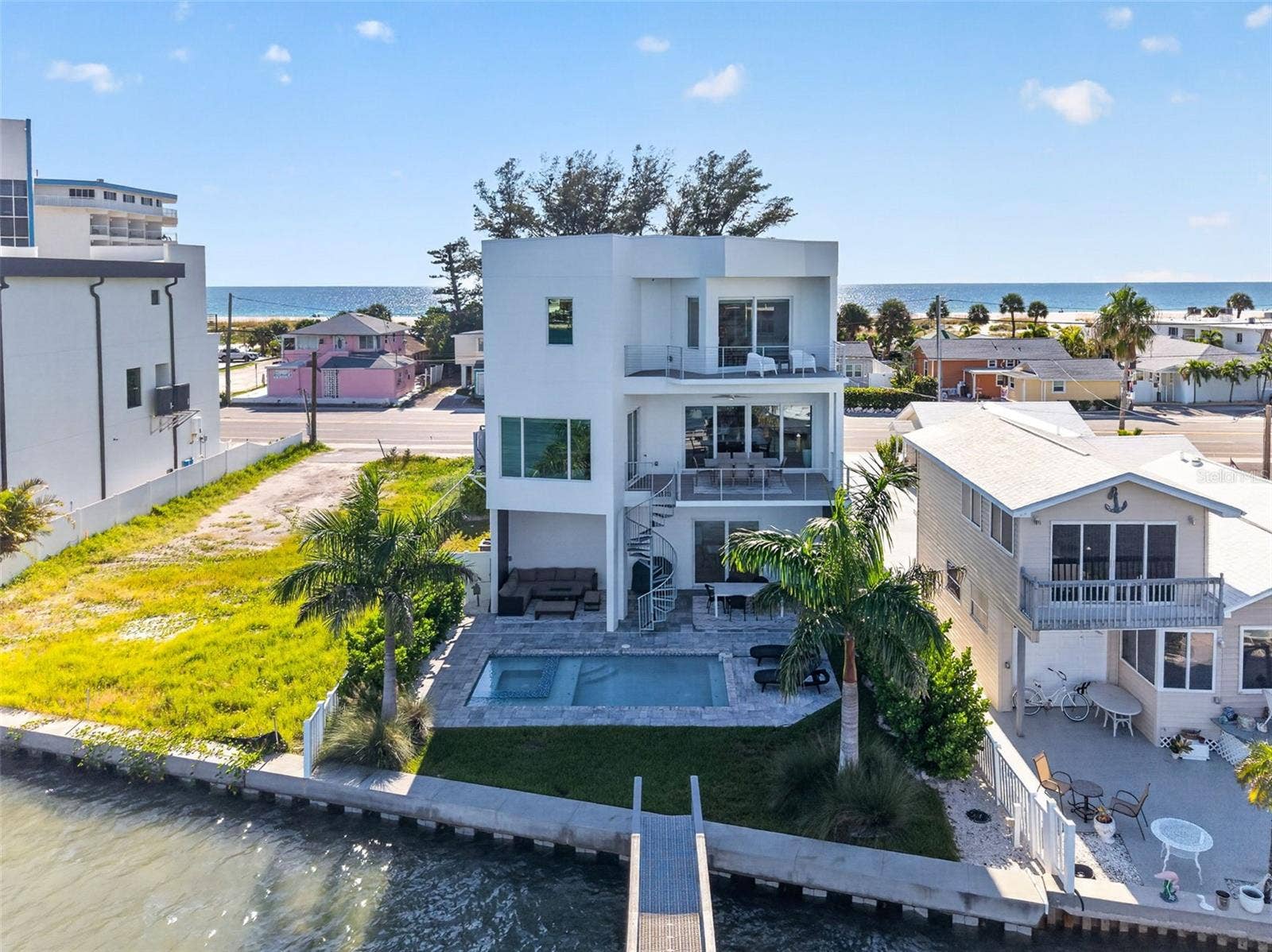 10209 GULF BOULEVARD, Treasure Island, FL 33706 10209 GULF BOULEVARD, Treasure Island, FL 33706