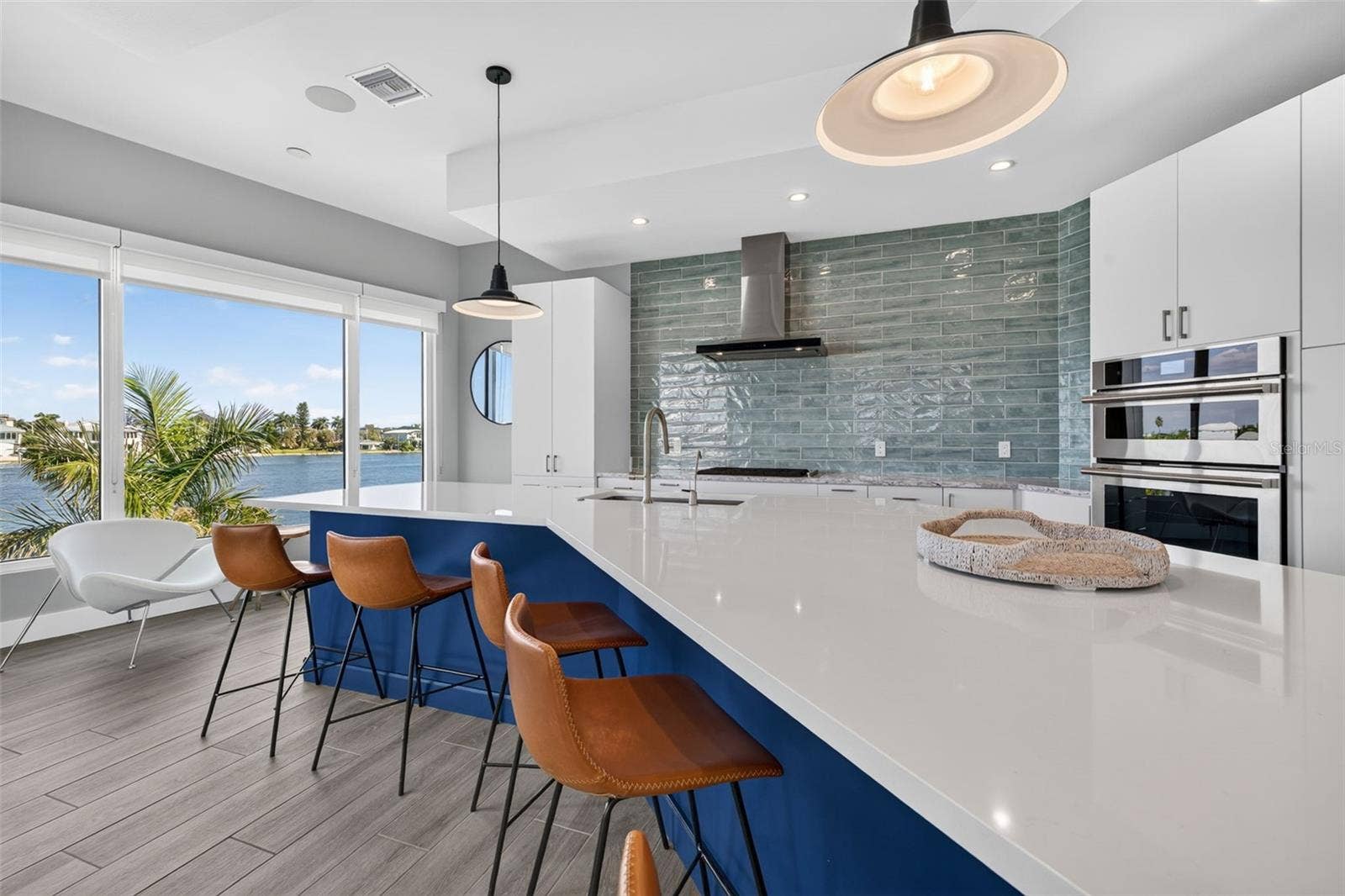 10209 GULF BOULEVARD, Treasure Island, FL 33706 10209 GULF BOULEVARD, Treasure Island, FL 33706
