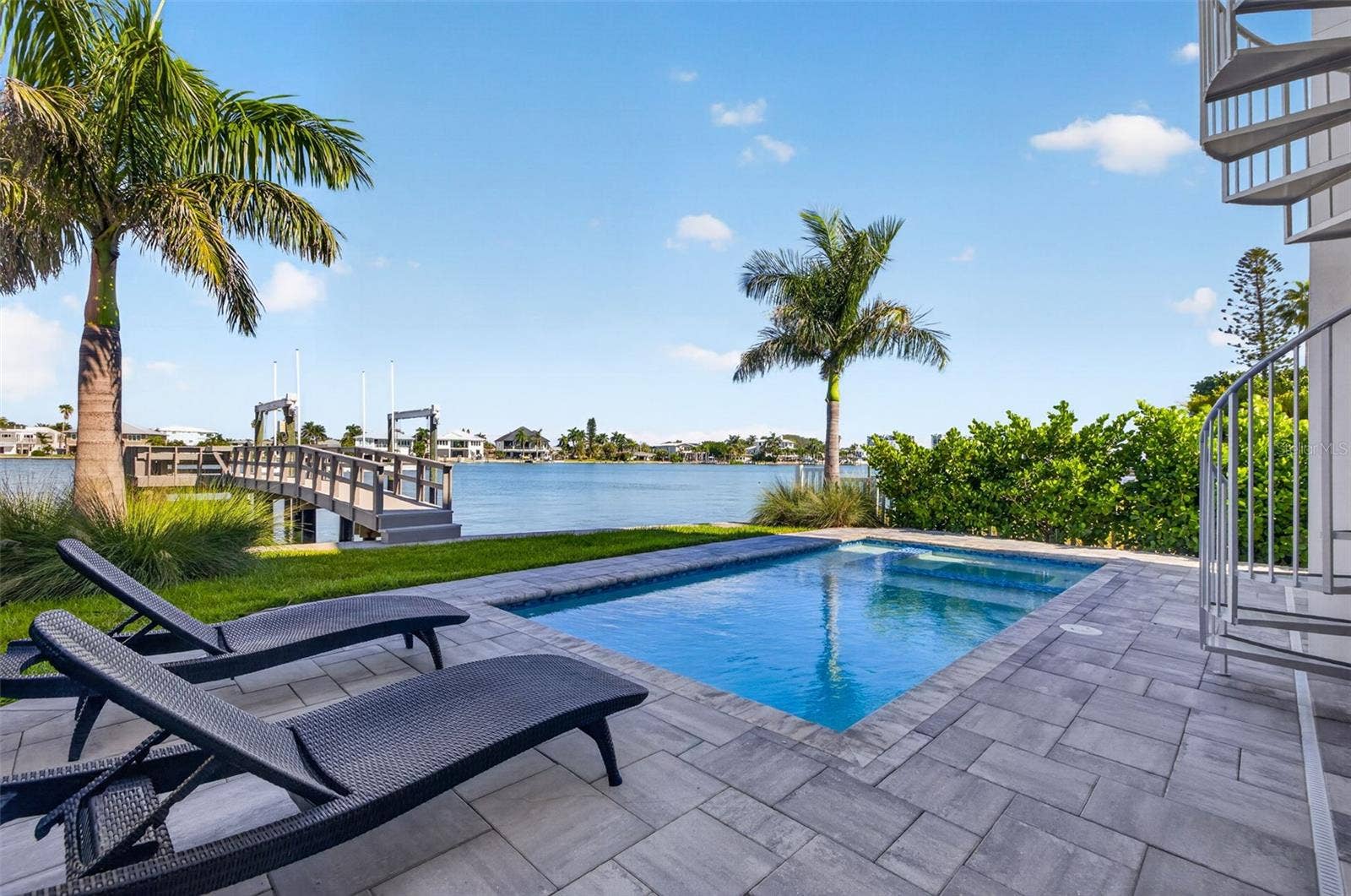 10209 GULF BOULEVARD, Treasure Island, FL 33706 10209 GULF BOULEVARD, Treasure Island, FL 33706