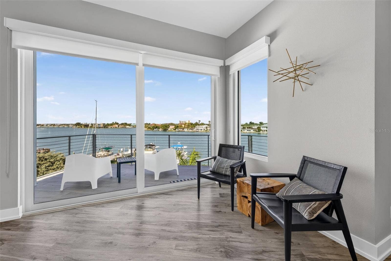 10209 GULF BOULEVARD, Treasure Island, FL 33706 10209 GULF BOULEVARD, Treasure Island, FL 33706