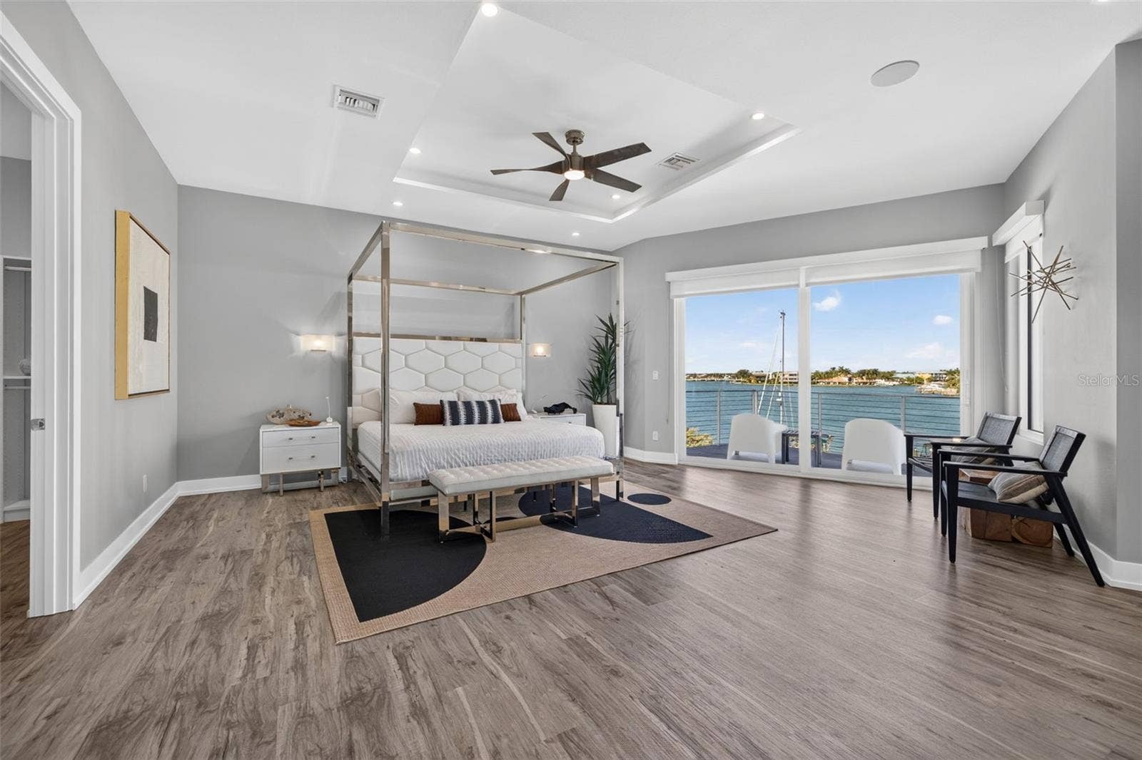 10209 GULF BOULEVARD, Treasure Island, FL 33706 10209 GULF BOULEVARD, Treasure Island, FL 33706