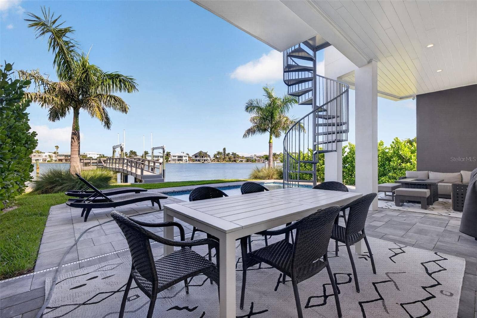 10209 GULF BOULEVARD, Treasure Island, FL 33706 10209 GULF BOULEVARD, Treasure Island, FL 33706