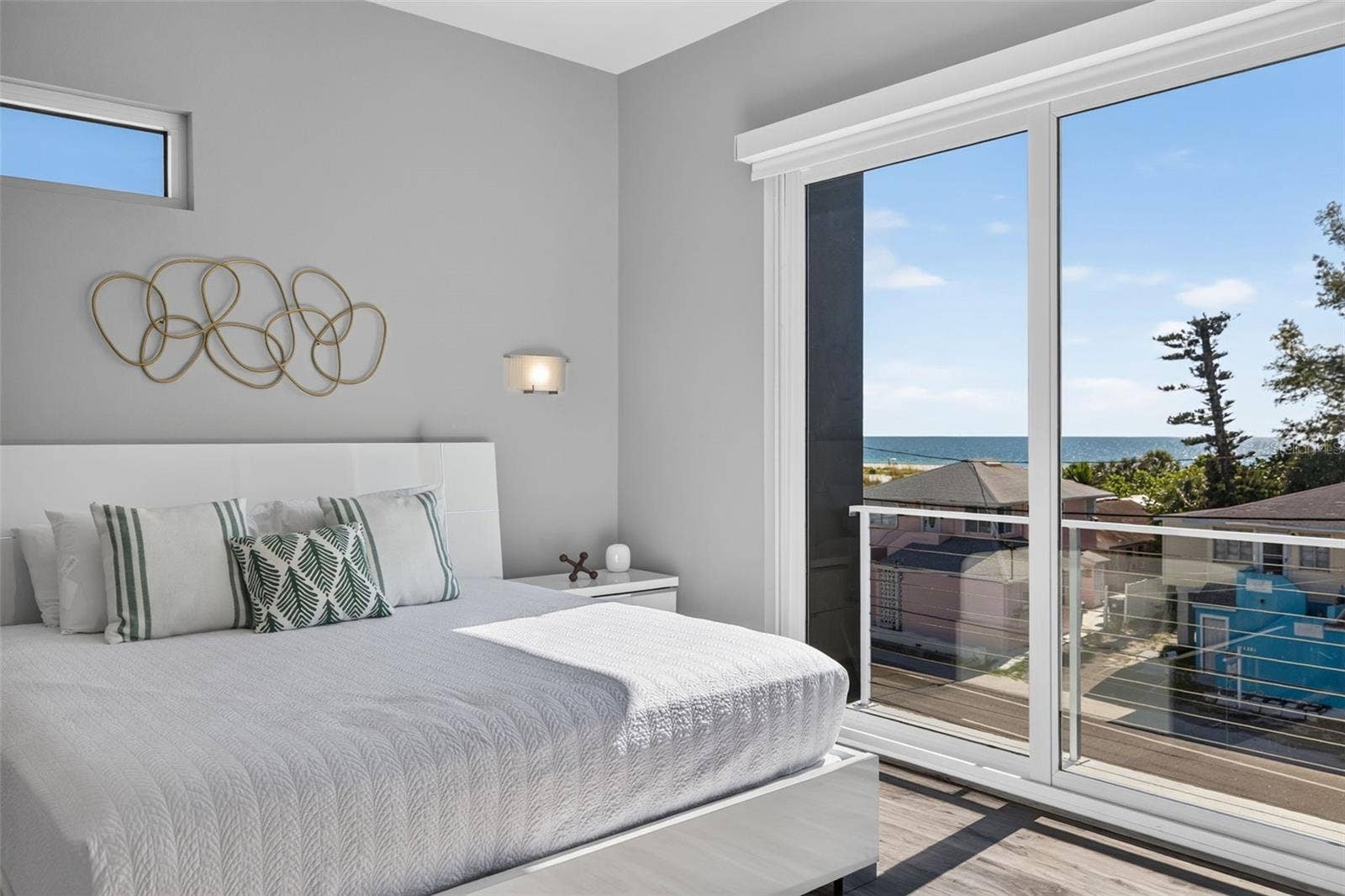 10209 GULF BOULEVARD, Treasure Island, FL 33706 10209 GULF BOULEVARD, Treasure Island, FL 33706