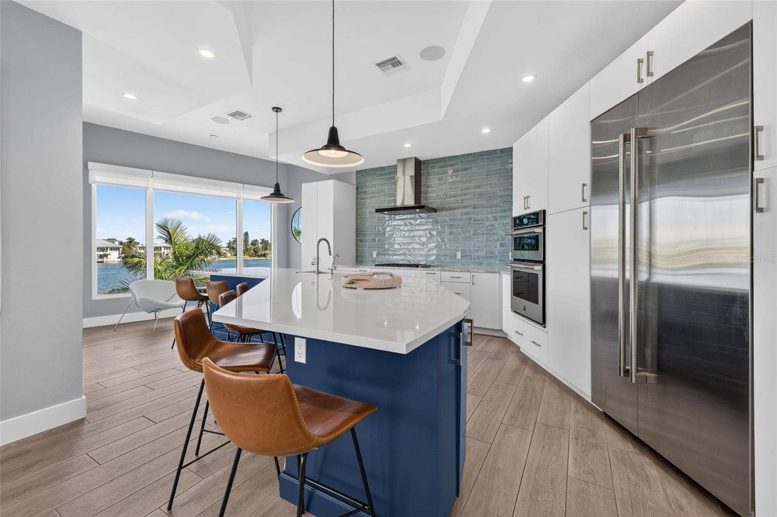 10209 GULF BOULEVARD, Treasure Island, FL 33706 10209 GULF BOULEVARD, Treasure Island, FL 33706