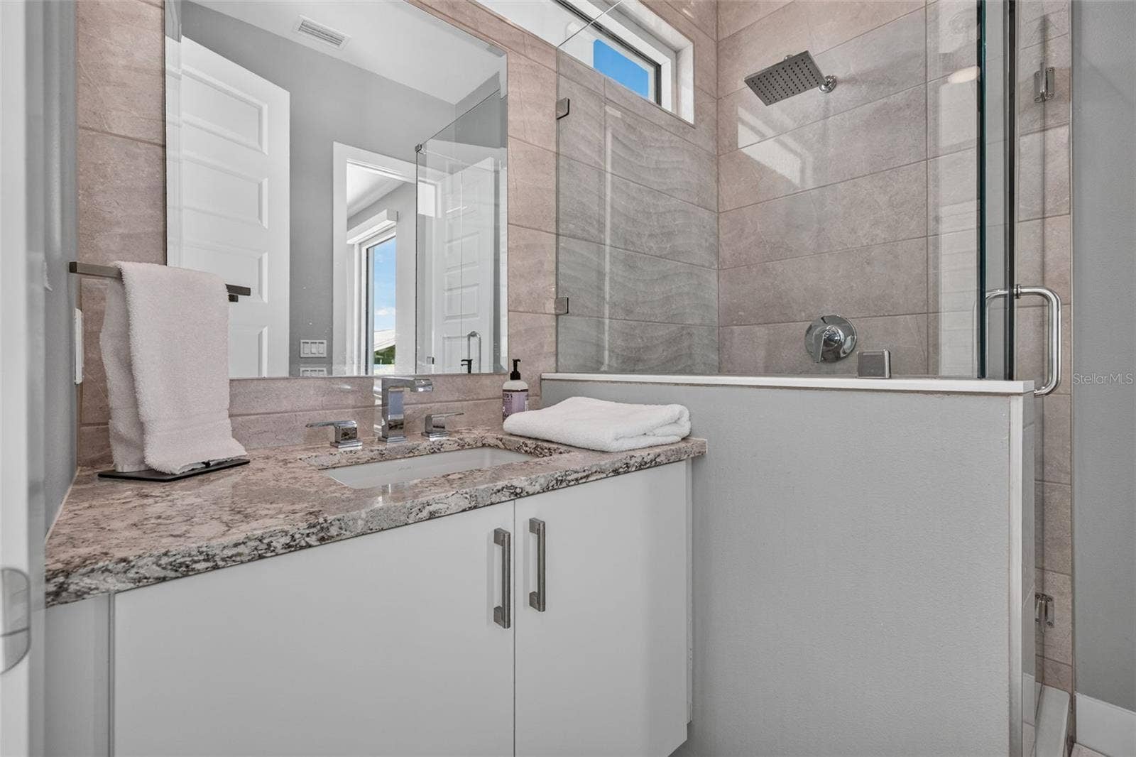 10209 GULF BOULEVARD, Treasure Island, FL 33706 10209 GULF BOULEVARD, Treasure Island, FL 33706