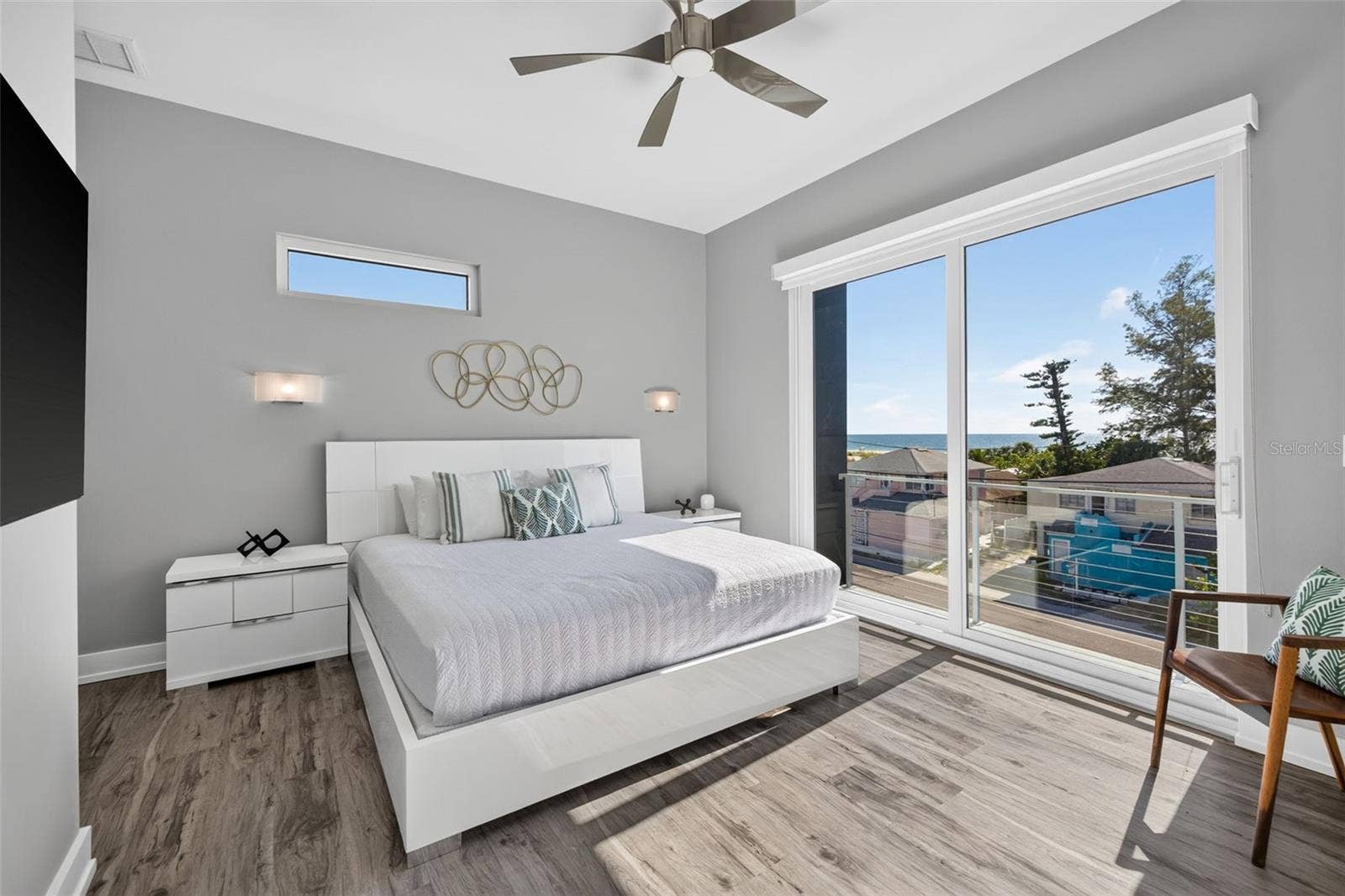 10209 GULF BOULEVARD, Treasure Island, FL 33706 10209 GULF BOULEVARD, Treasure Island, FL 33706