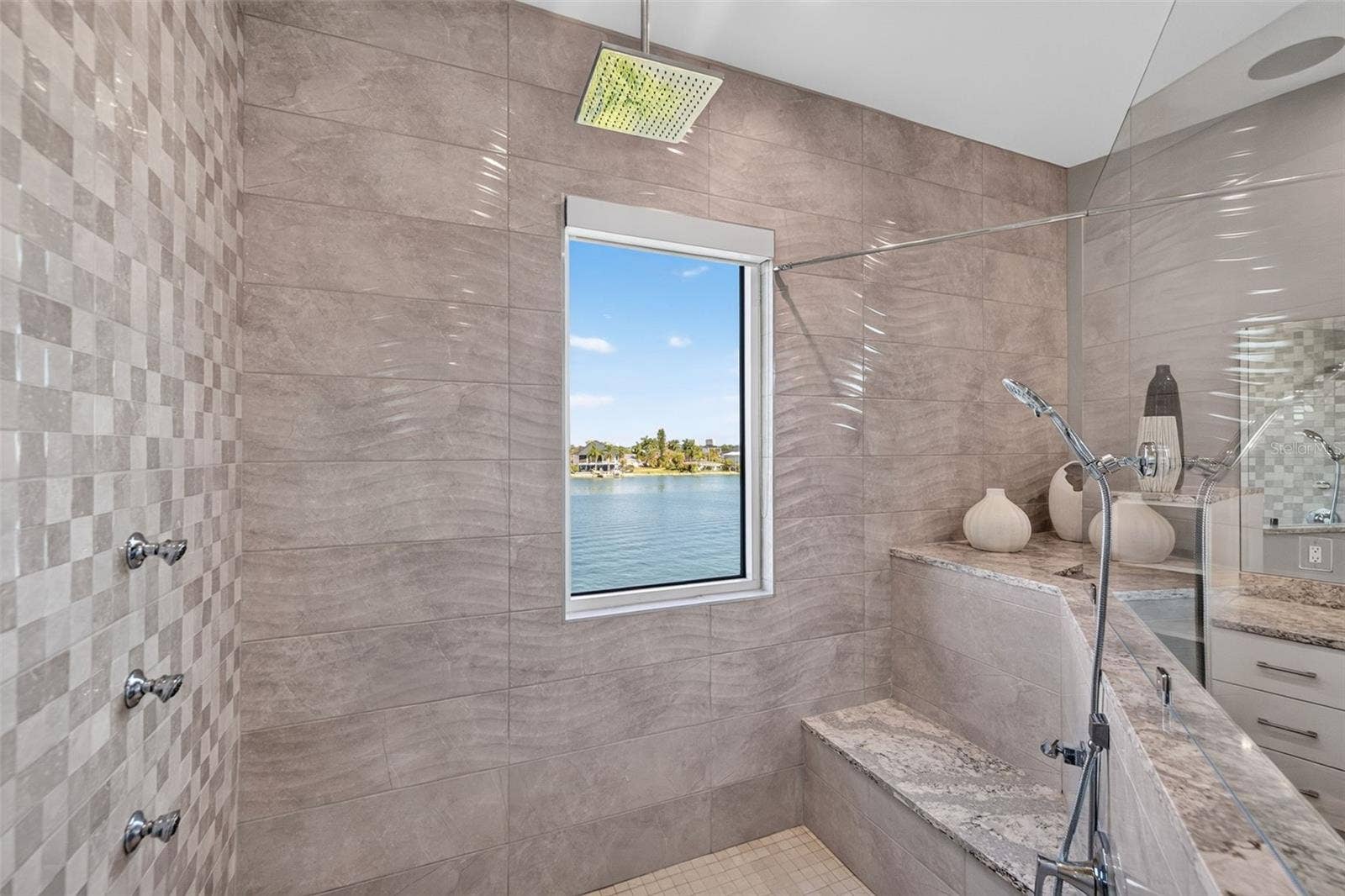 10209 GULF BOULEVARD, Treasure Island, FL 33706 10209 GULF BOULEVARD, Treasure Island, FL 33706