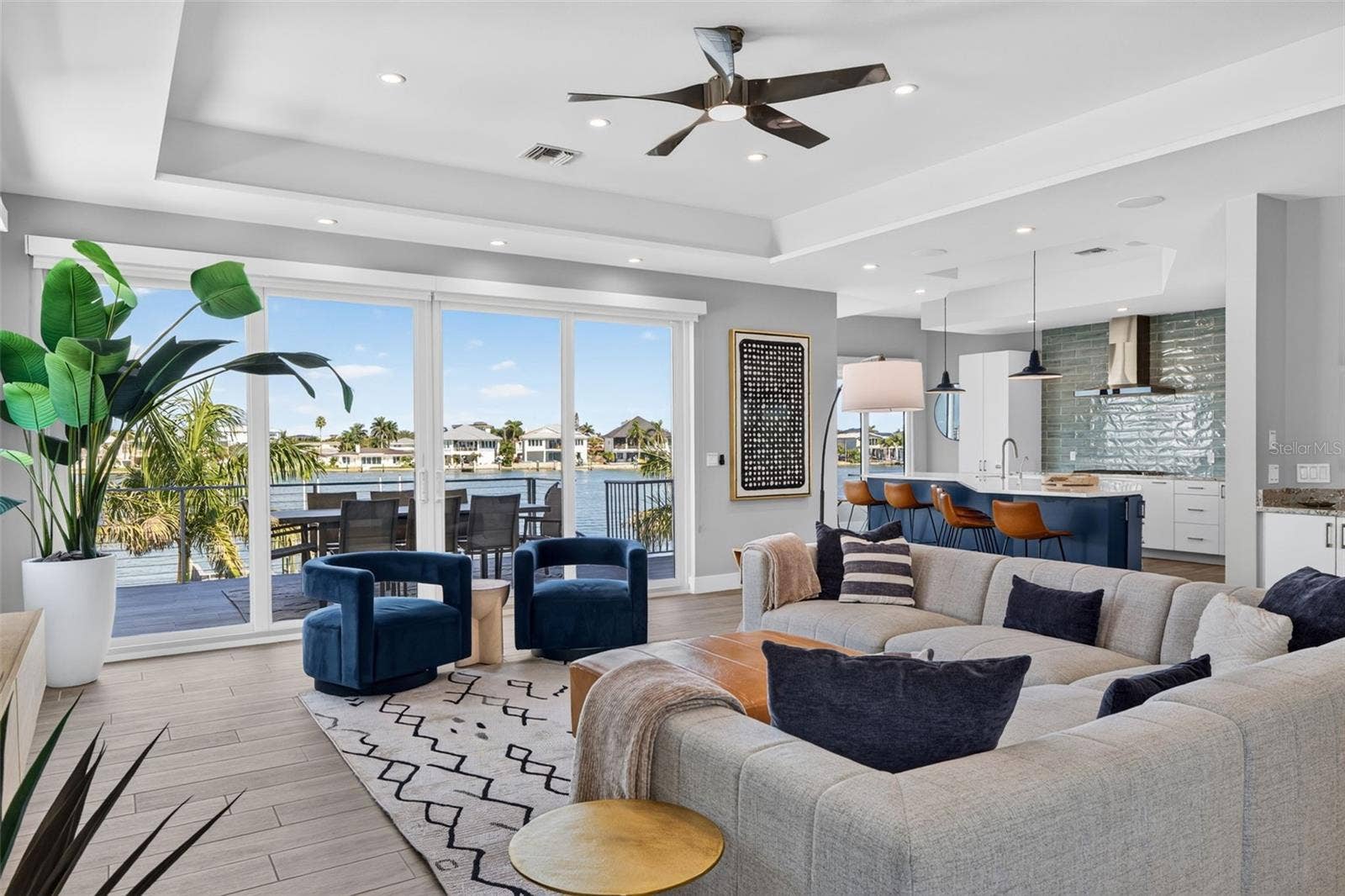 10209 GULF BOULEVARD, Treasure Island, FL 33706 10209 GULF BOULEVARD, Treasure Island, FL 33706