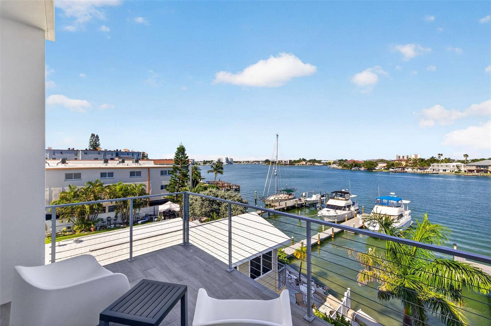 10209 GULF BOULEVARD, Treasure Island, FL 33706 10209 GULF BOULEVARD, Treasure Island, FL 33706
