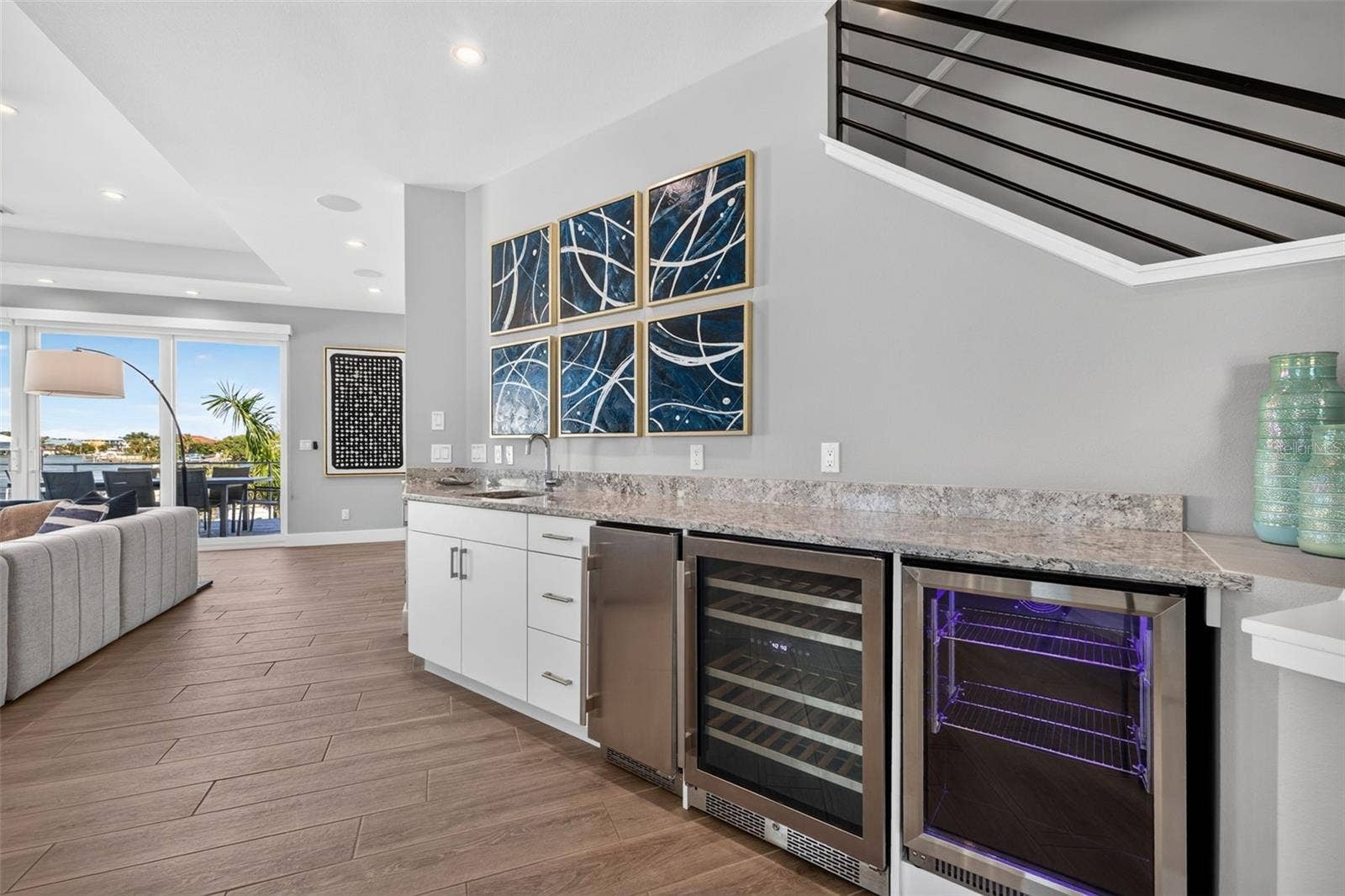 10209 GULF BOULEVARD, Treasure Island, FL 33706 10209 GULF BOULEVARD, Treasure Island, FL 33706