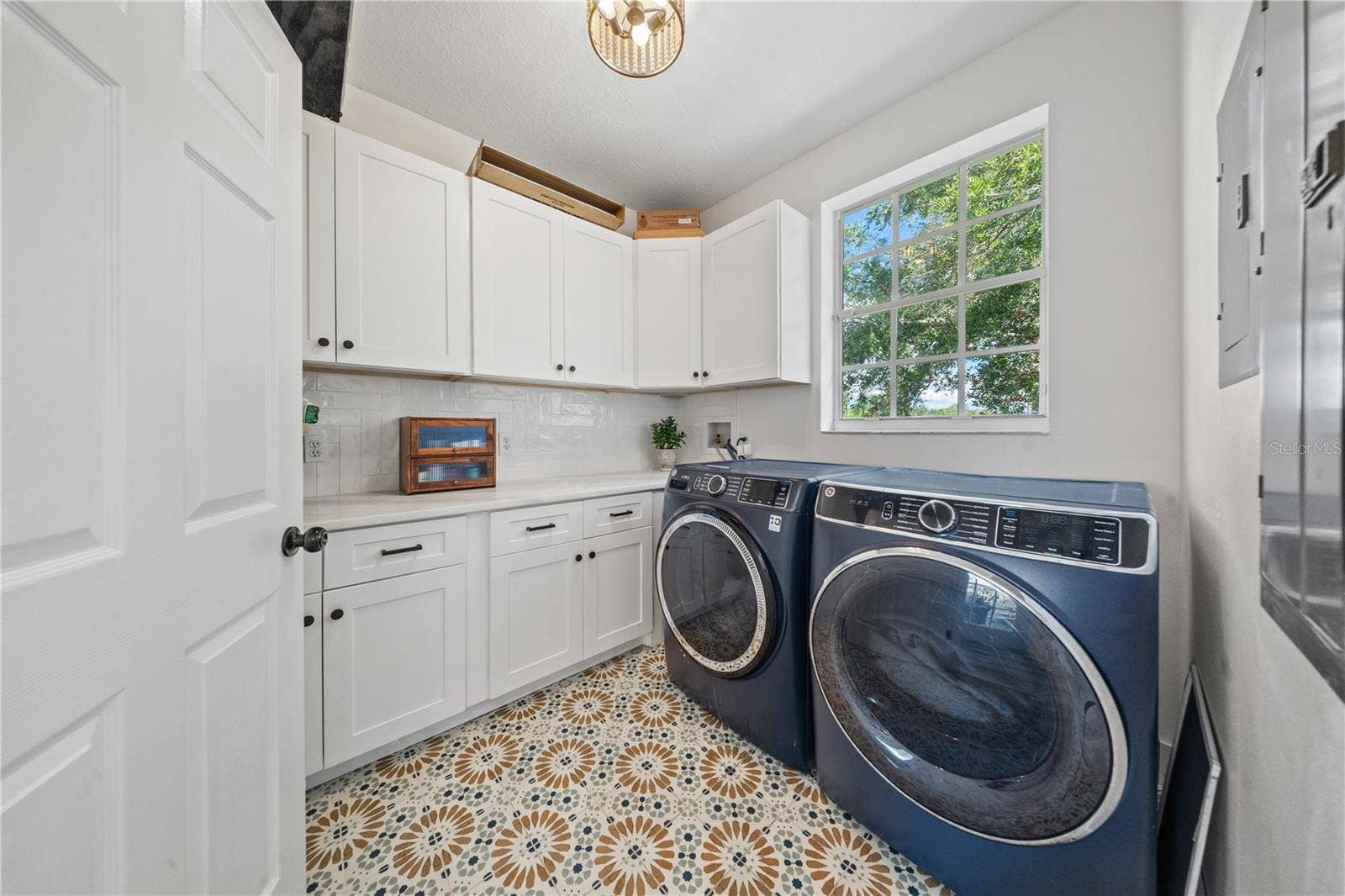 1456 N JASMINE AVENUE, Tarpon Springs, FL 34689