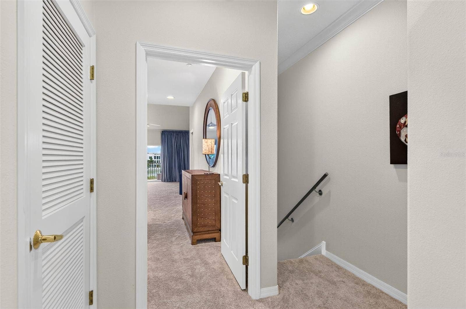 10071 GULF BOULEVARD, Treasure Island, FL 33706 10071 GULF BOULEVARD, Treasure Island, FL 33706