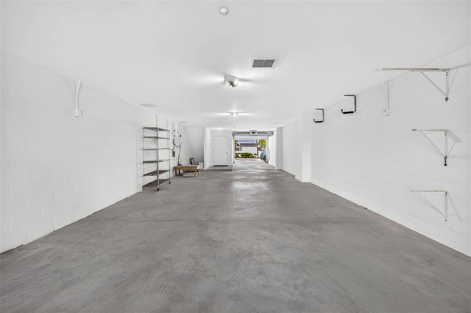 10071 GULF BOULEVARD, Treasure Island, FL 33706 10071 GULF BOULEVARD, Treasure Island, FL 33706