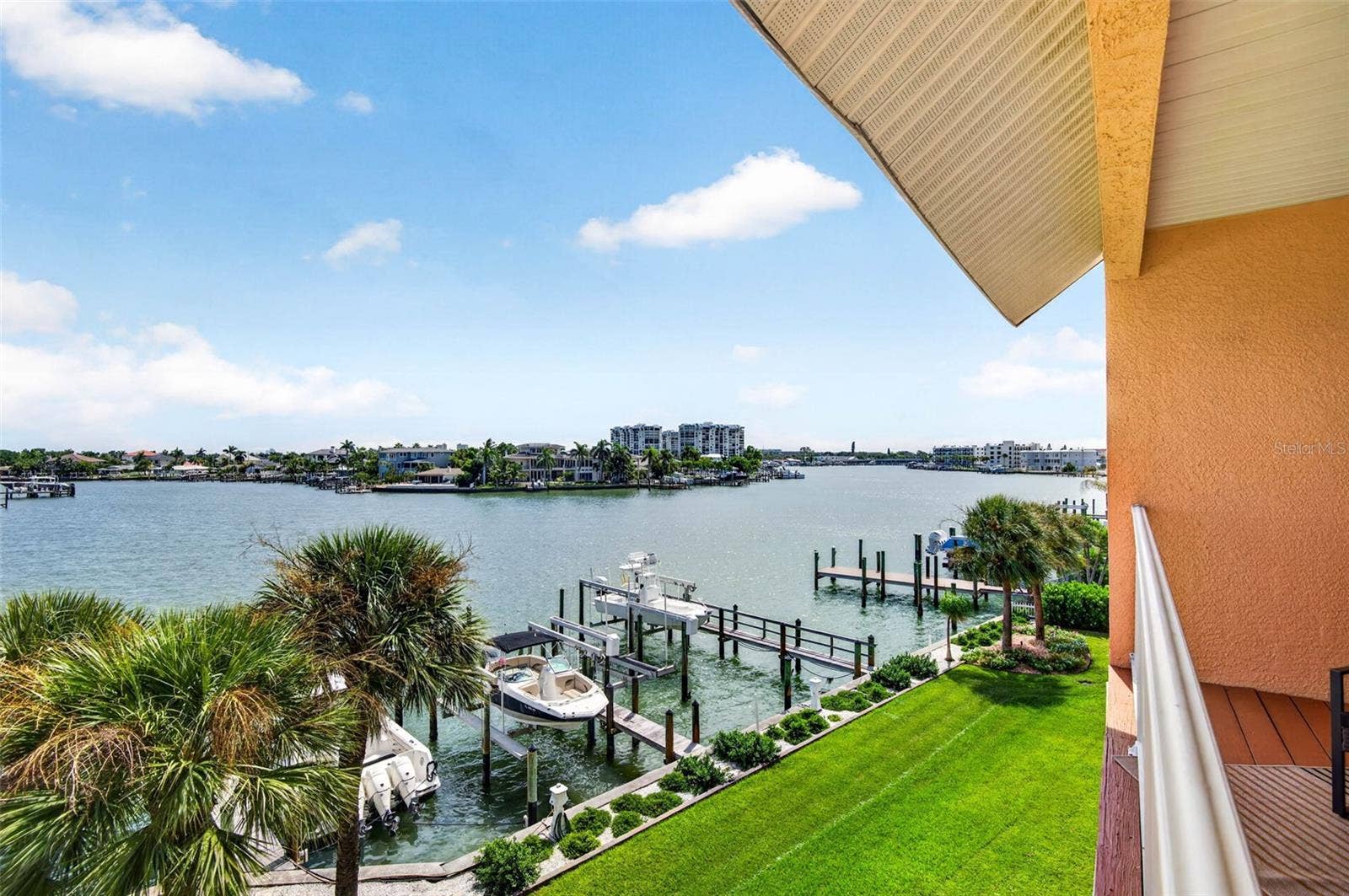 10071 GULF BOULEVARD, Treasure Island, FL 33706 10071 GULF BOULEVARD, Treasure Island, FL 33706