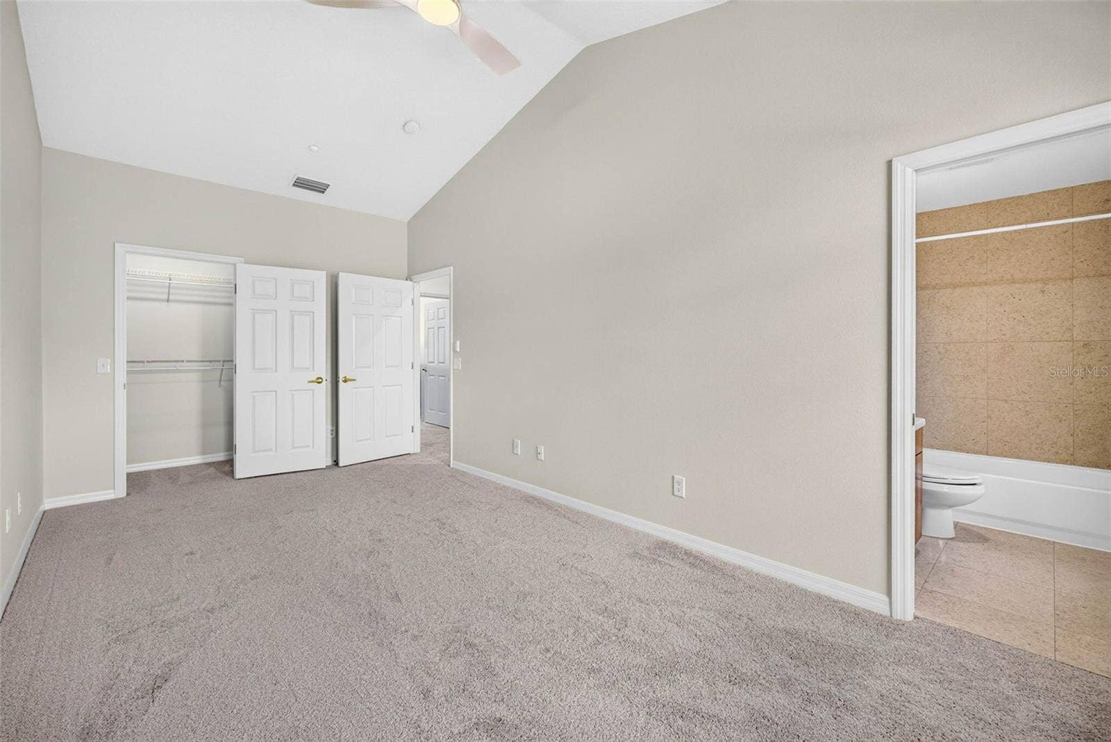 10071 GULF BOULEVARD, Treasure Island, FL 33706 10071 GULF BOULEVARD, Treasure Island, FL 33706