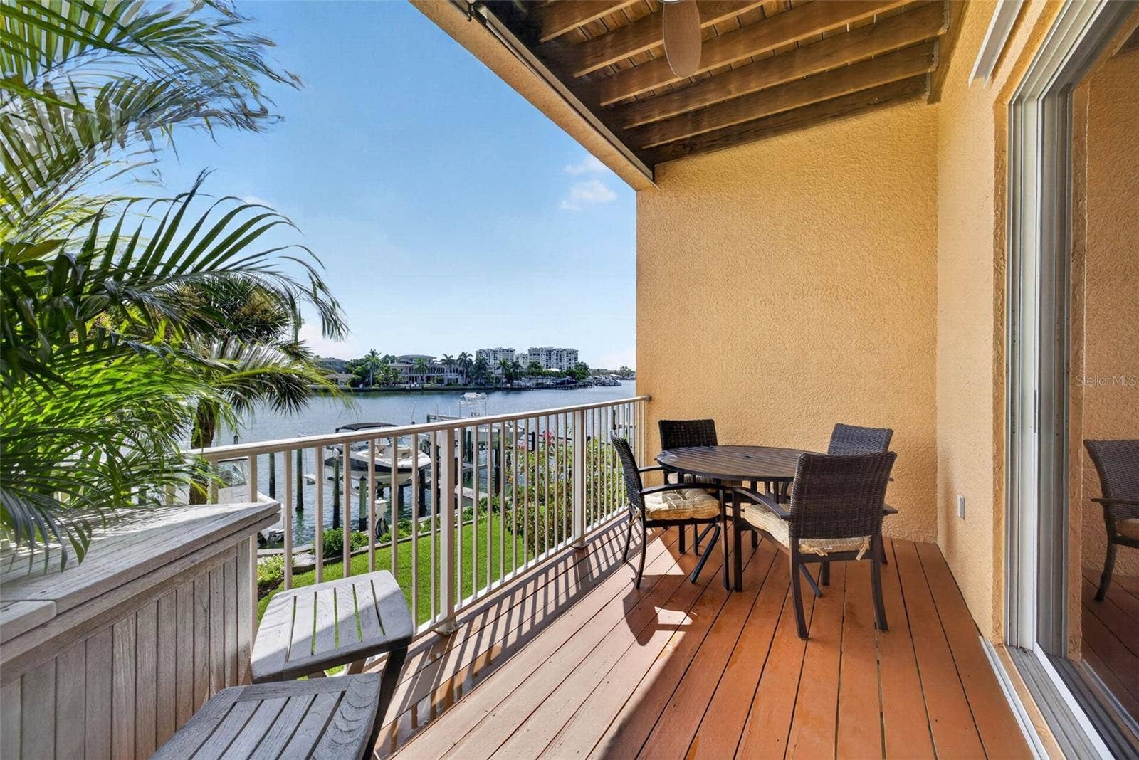 10071 GULF BOULEVARD, Treasure Island, FL 33706 10071 GULF BOULEVARD, Treasure Island, FL 33706
