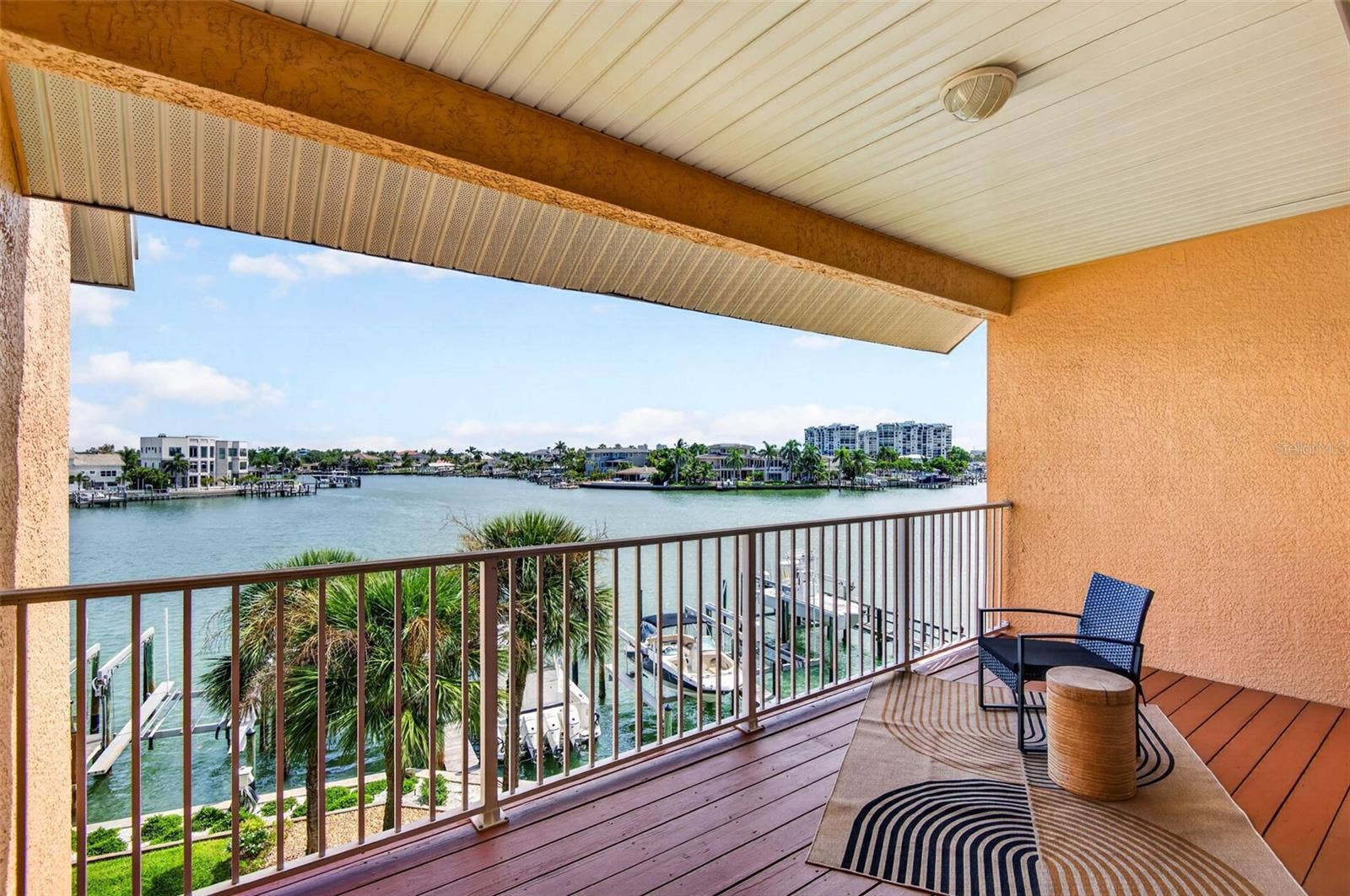 10071 GULF BOULEVARD, Treasure Island, FL 33706 10071 GULF BOULEVARD, Treasure Island, FL 33706