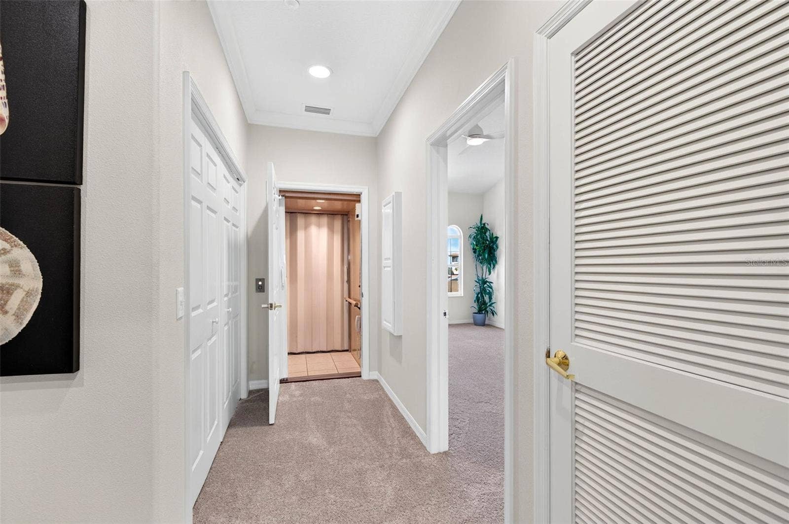 10071 GULF BOULEVARD, Treasure Island, FL 33706 10071 GULF BOULEVARD, Treasure Island, FL 33706