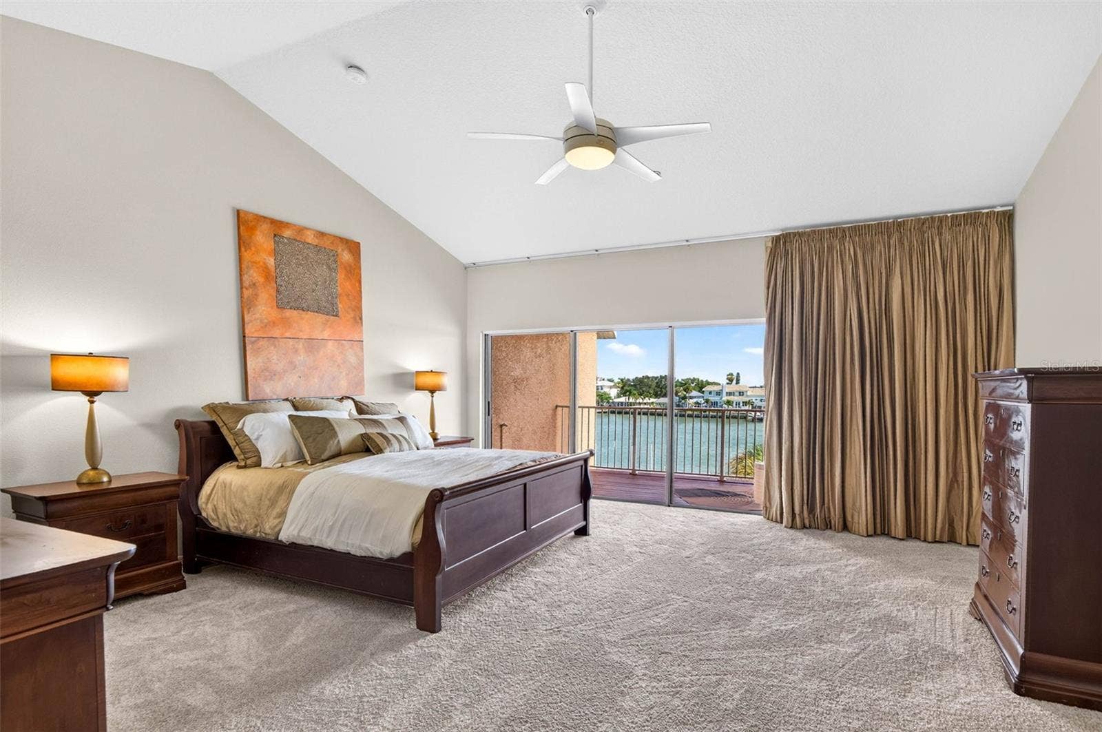 10071 GULF BOULEVARD, Treasure Island, FL 33706 10071 GULF BOULEVARD, Treasure Island, FL 33706
